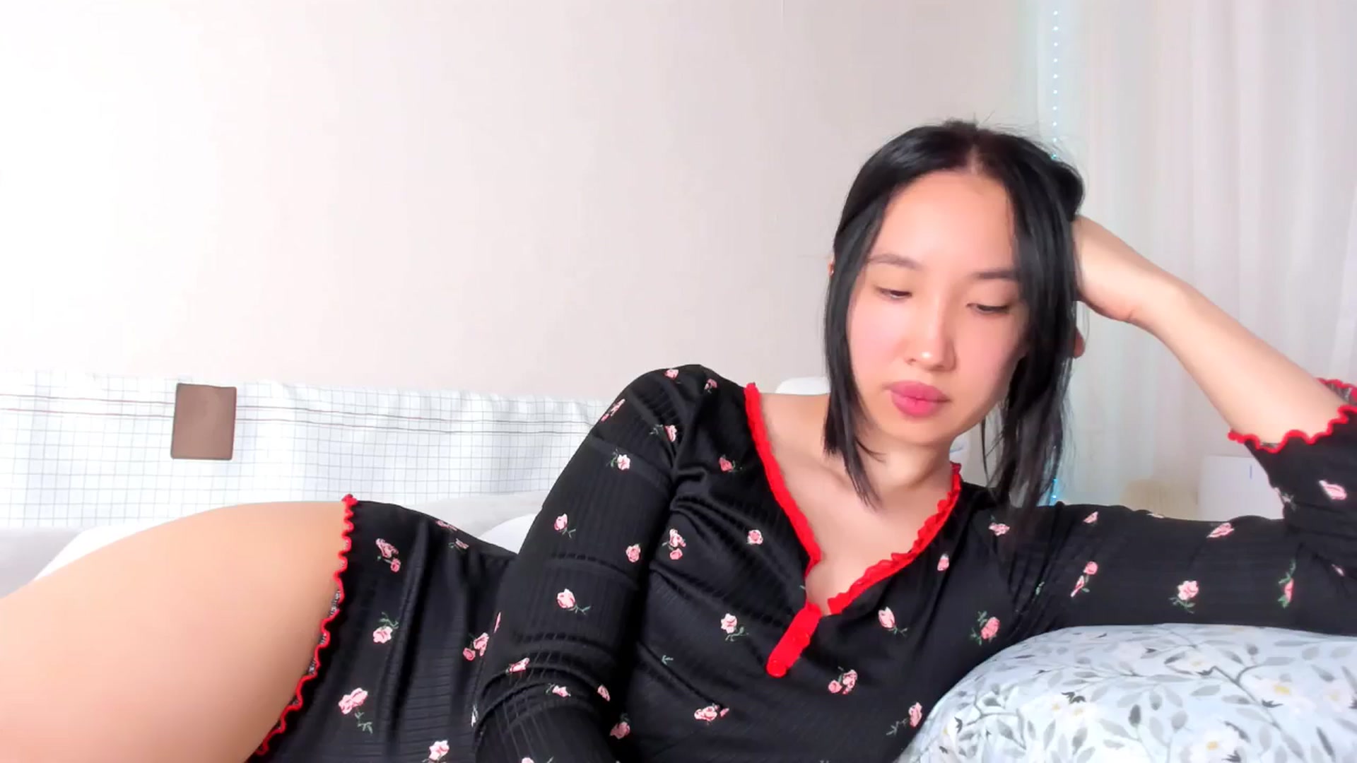 Gallery image thumbnail from FeralBerry66's myfreecams stream on, 02/21/2025, 07:27 image 9 of 20