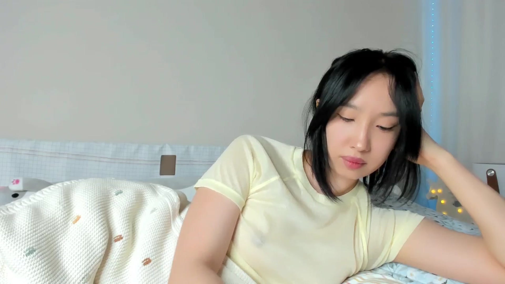 Gallery image thumbnail from FeralBerry66's myfreecams stream on, 02/23/2025, 06:36 image 11 of 20