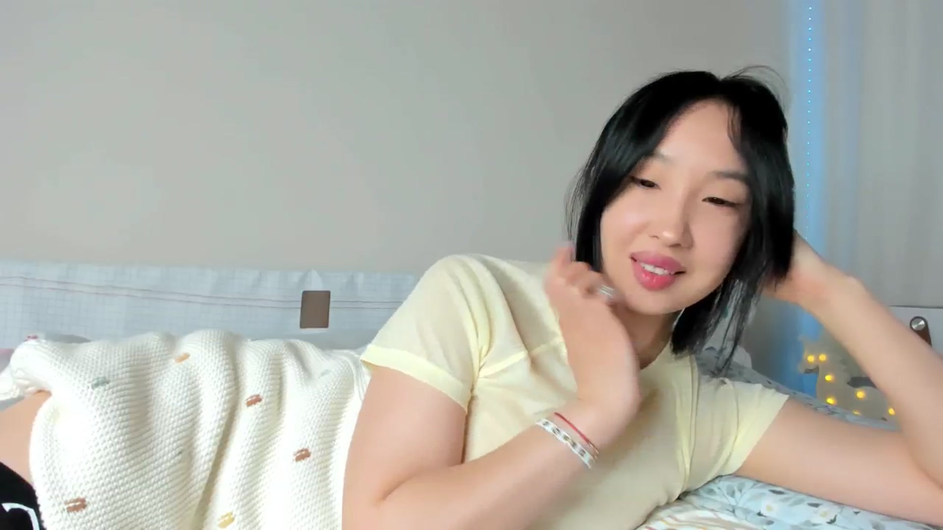Gallery image thumbnail from FeralBerry66's myfreecams stream on, 02/23/2025, 06:36 image 4 of 20