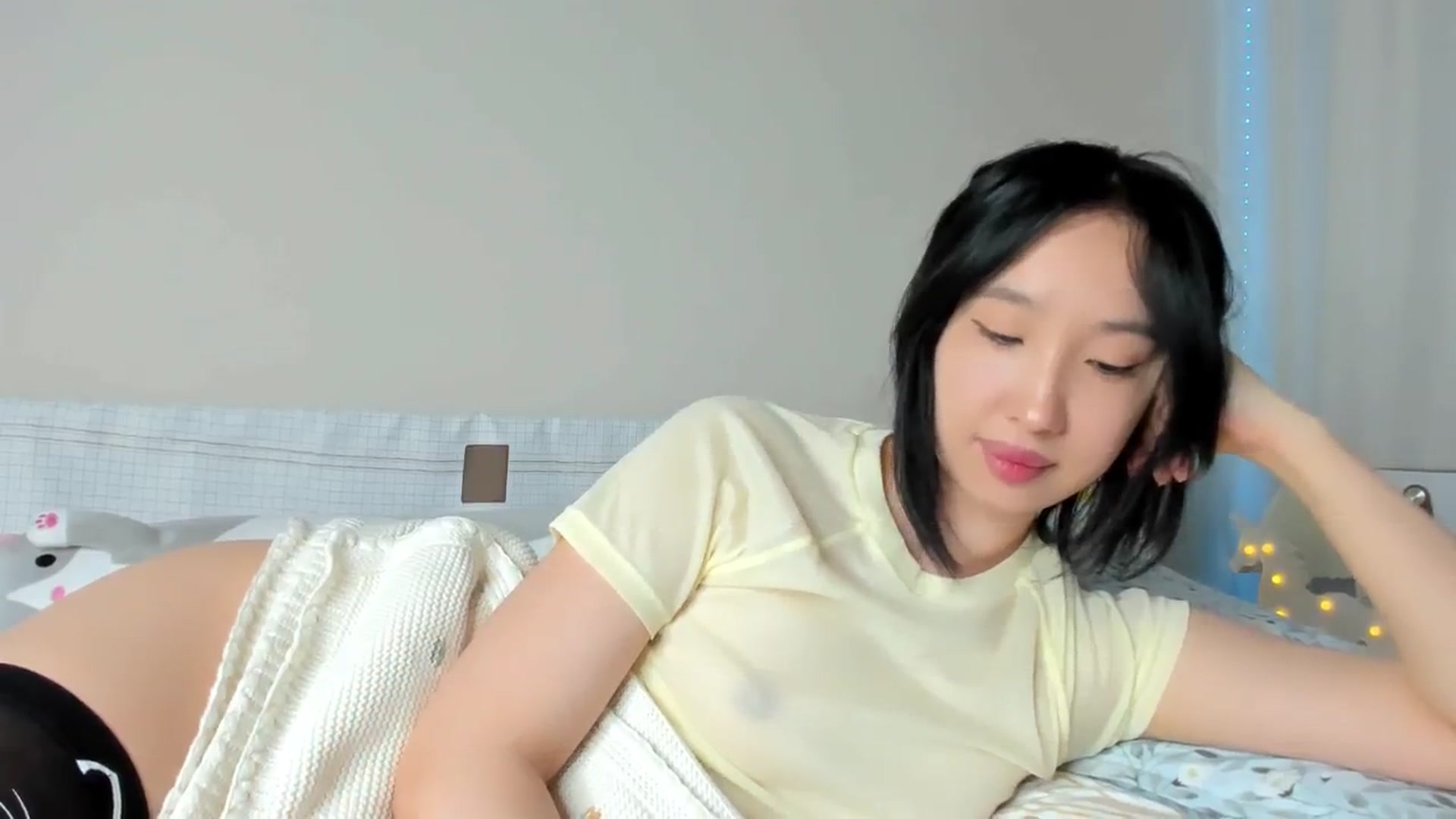 Gallery image thumbnail from FeralBerry66's myfreecams stream on, 02/23/2025, 06:36 image 18 of 20