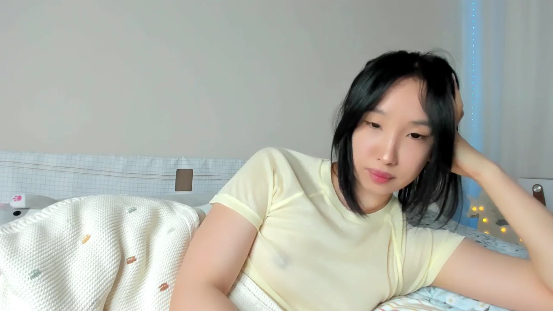 Gallery image thumbnail from FeralBerry66's myfreecams stream on, 02/23/2025, 06:36 image 8 of 20