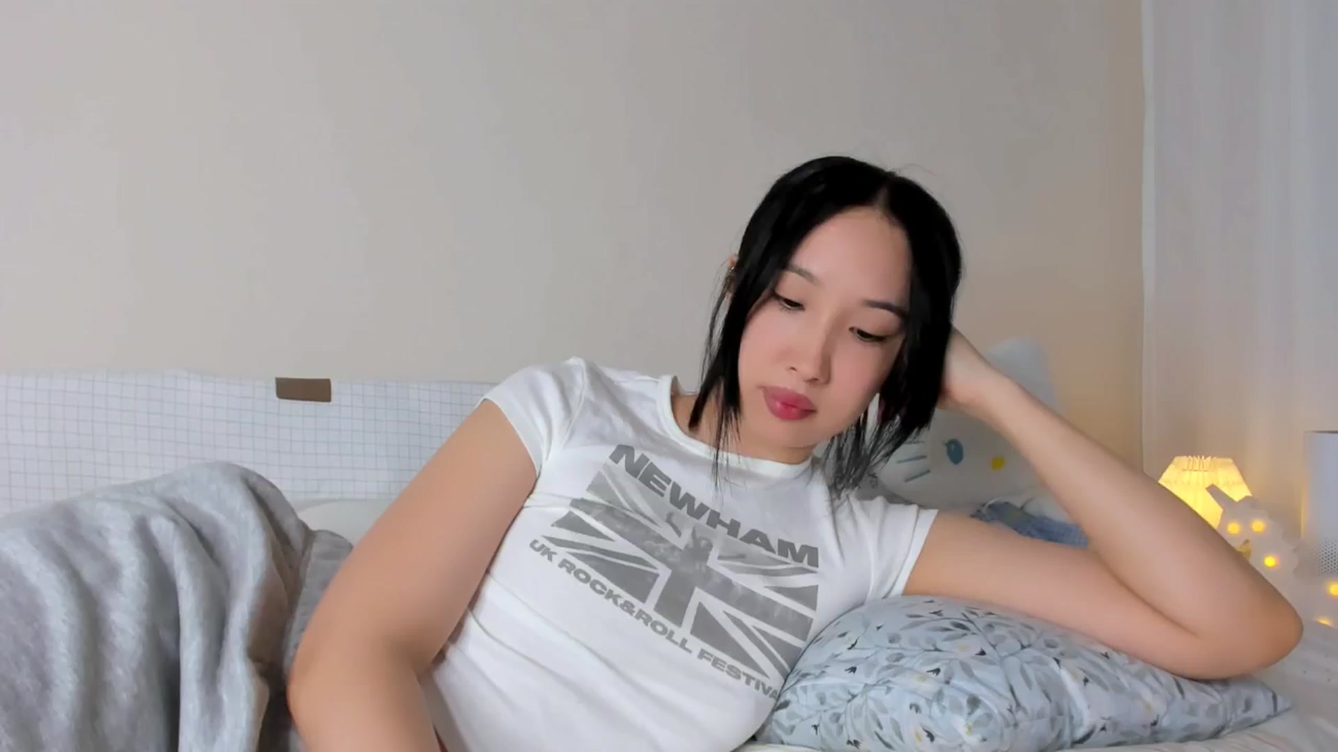 Gallery image thumbnail from FeralBerry66's myfreecams stream on, 02/26/2025, 12:56 image 17 of 20
