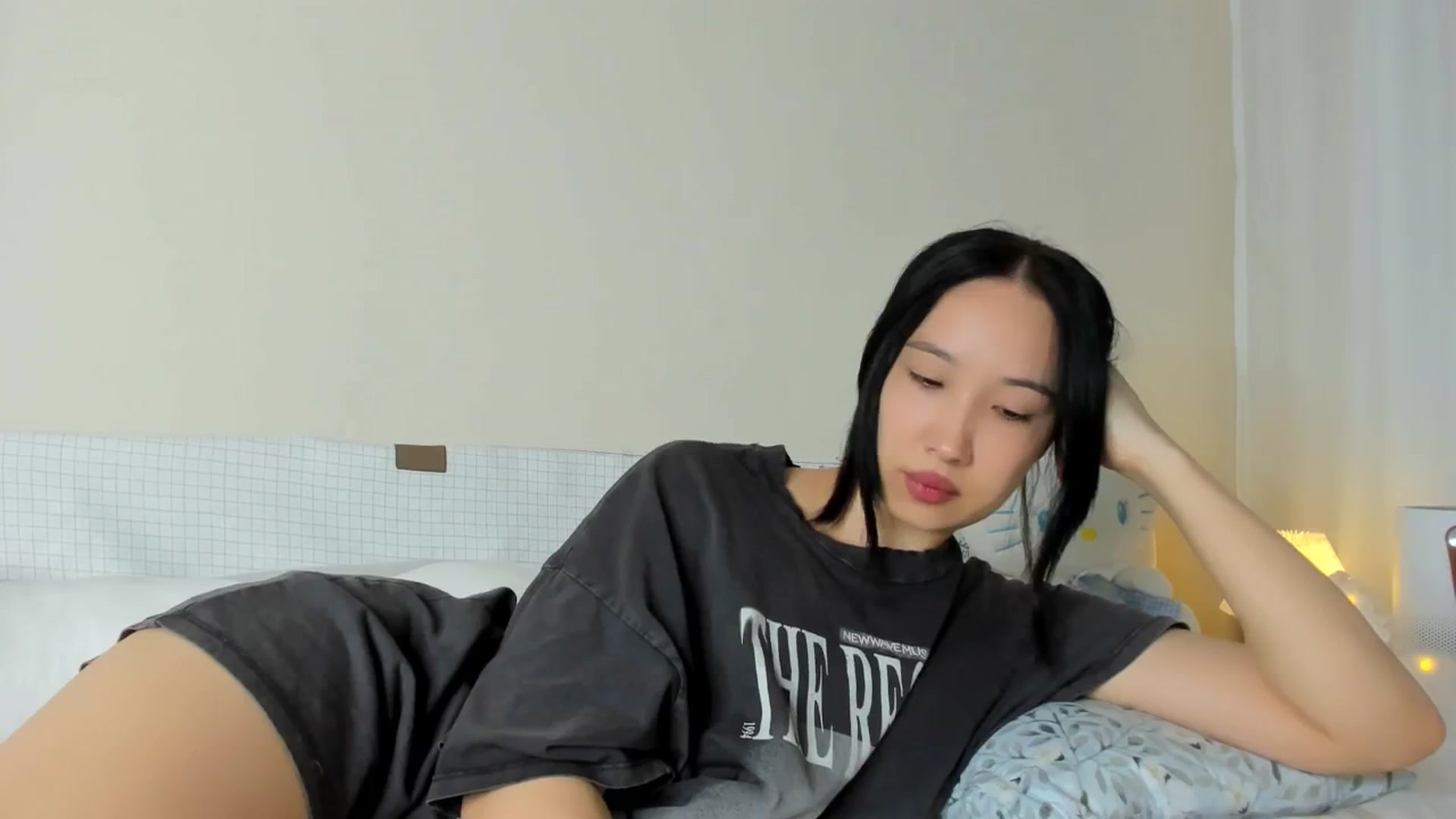 Gallery image thumbnail from FeralBerry66's myfreecams stream on, 02/26/2025, 15:05 image 6 of 20