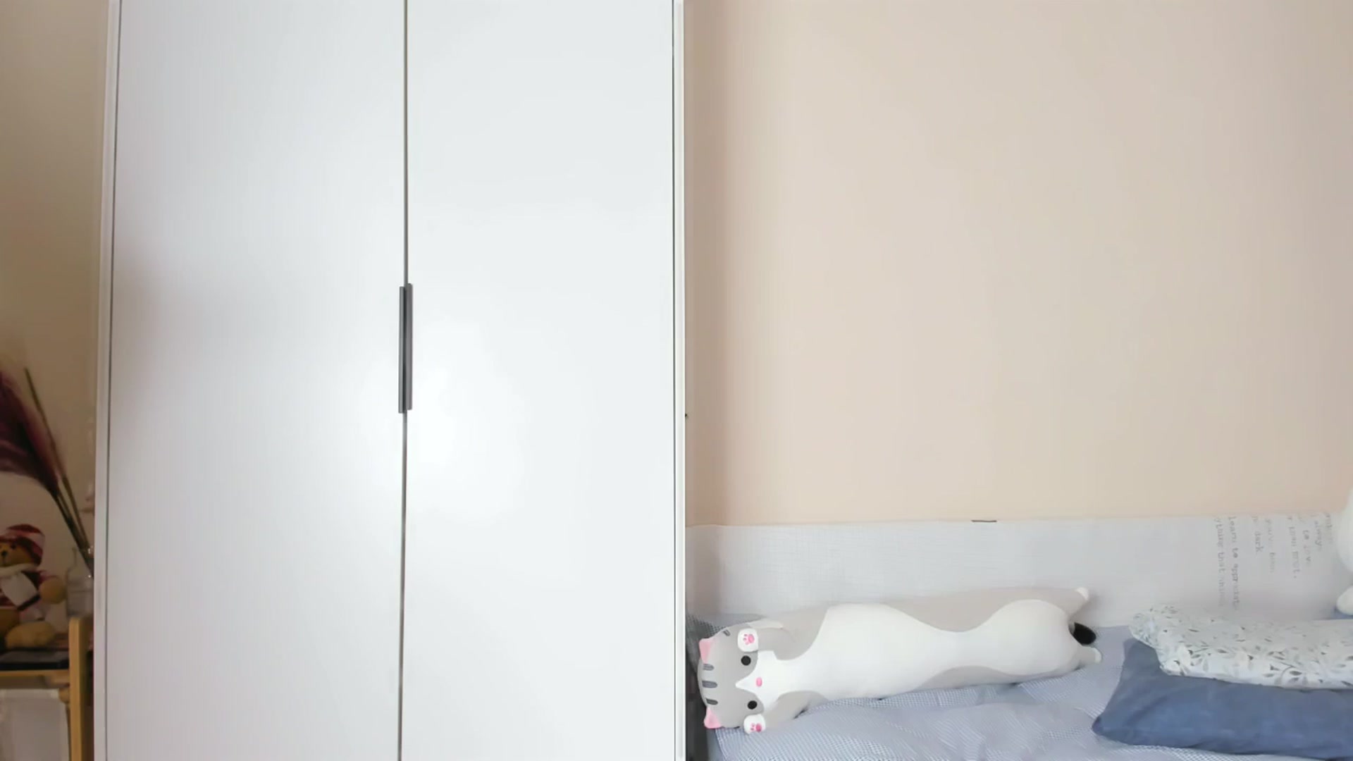 Gallery image thumbnail from FeralBerry66's myfreecams stream on, 03/01/2025, 05:38 image 18 of 20