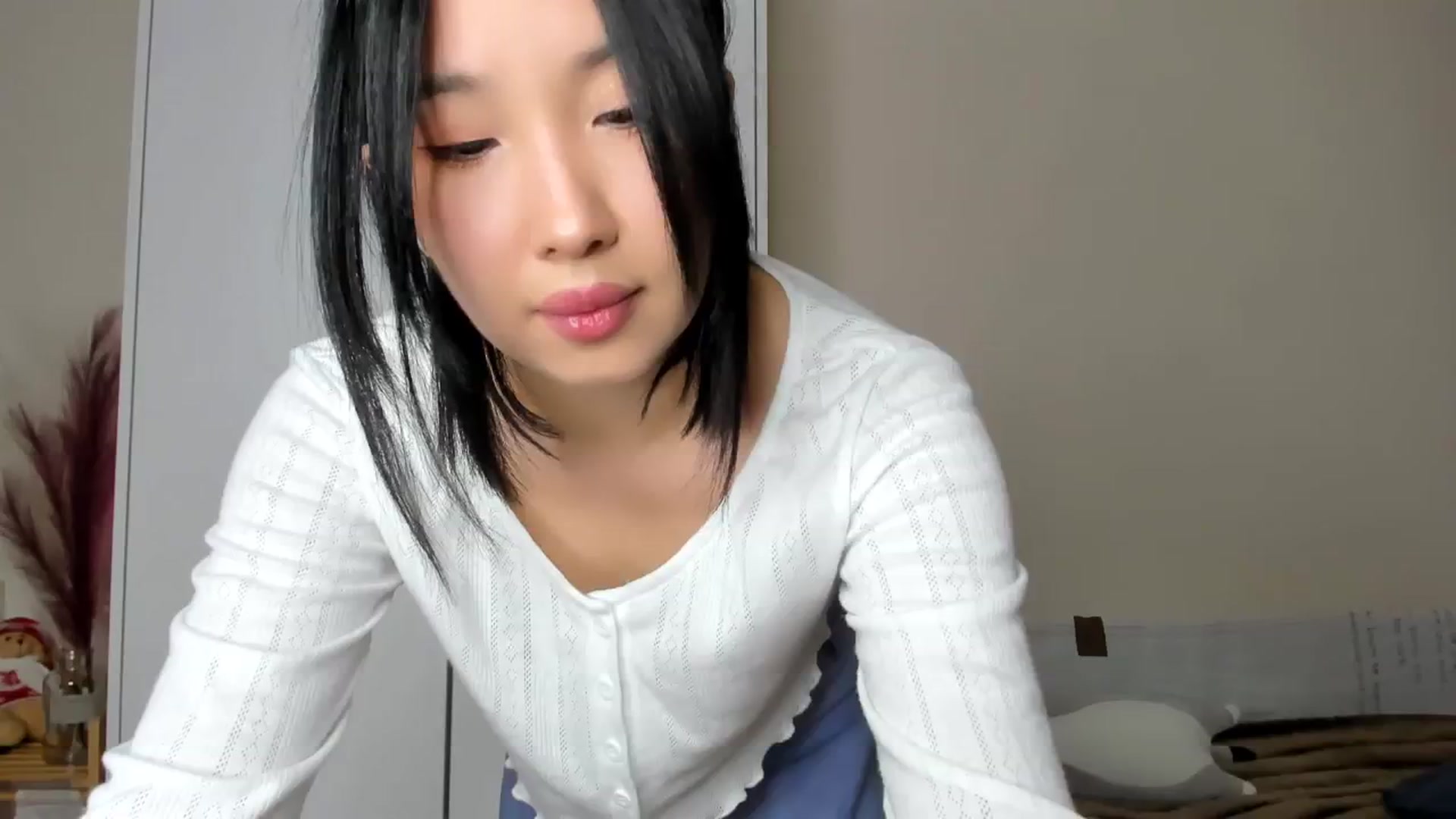 Gallery image thumbnail from FeralBerry66's myfreecams stream on, 03/07/2025, 06:20 image 12 of 20