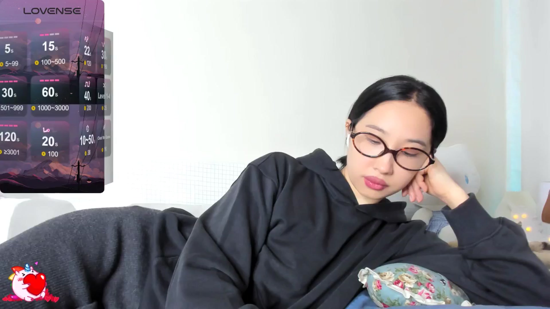 Gallery image thumbnail from FeralBerry66's myfreecams stream on, 03/11/2025, 05:38 image 11 of 20