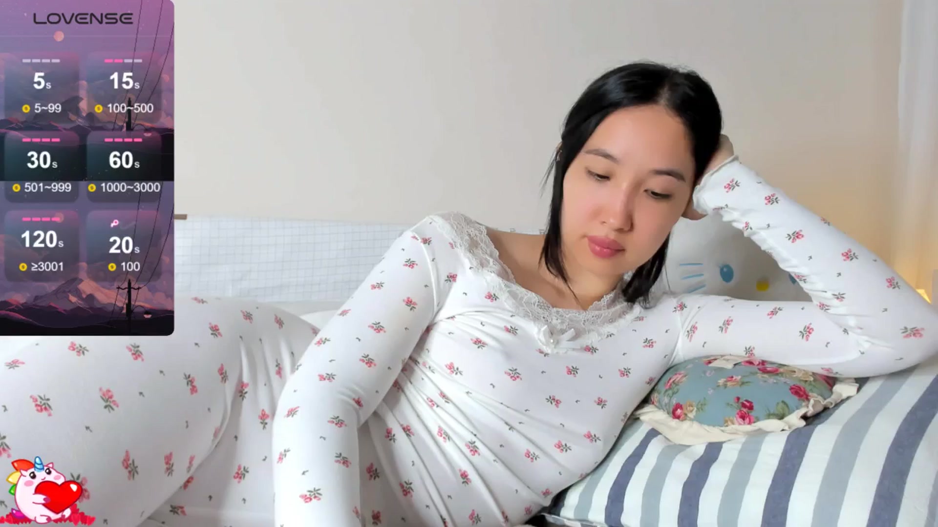 Gallery image thumbnail from FeralBerry66's myfreecams stream on, 03/25/2025, 13:12 image 4 of 20