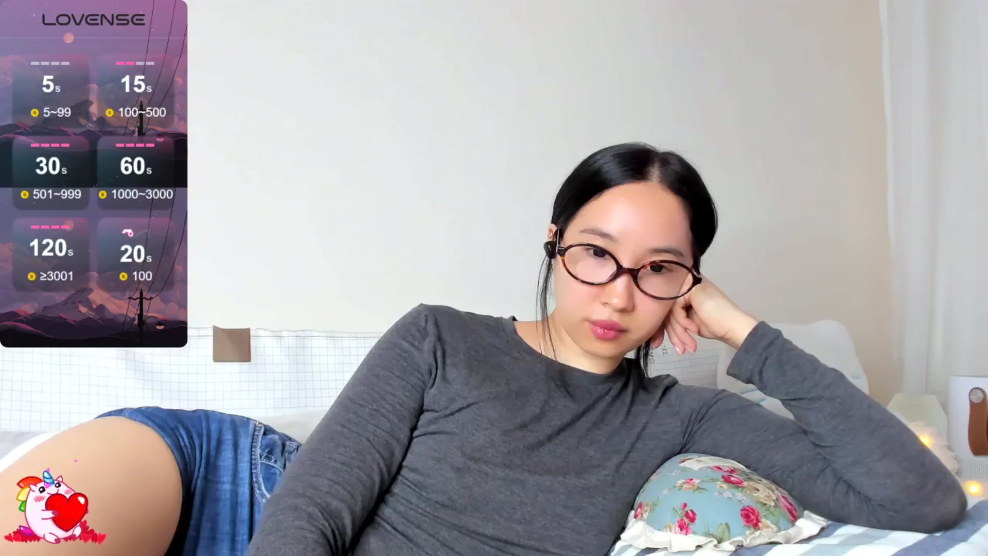 Gallery image thumbnail from FeralBerry66's myfreecams stream on, 03/26/2025, 05:39 image 8 of 20