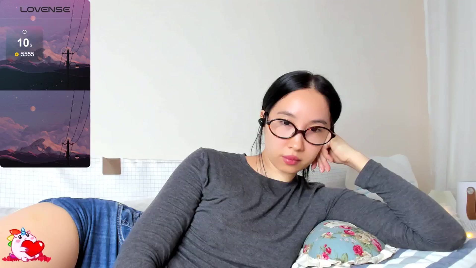 Gallery image thumbnail from FeralBerry66's myfreecams stream on, 03/26/2025, 05:39 image 12 of 20