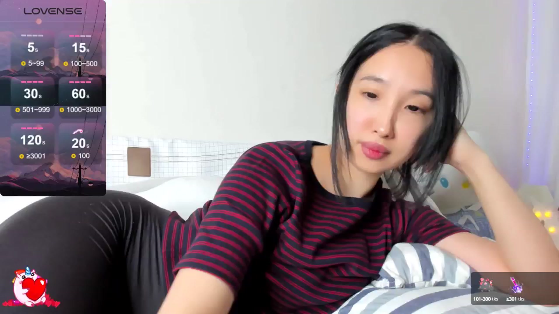 Gallery image thumbnail from FeralBerry66's myfreecams stream on, 03/28/2025, 06:49 image 6 of 20