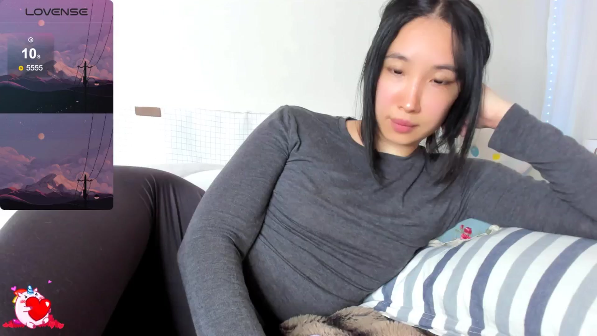 Gallery image thumbnail from FeralBerry66's myfreecams stream on, 03/29/2025, 07:45 image 5 of 20