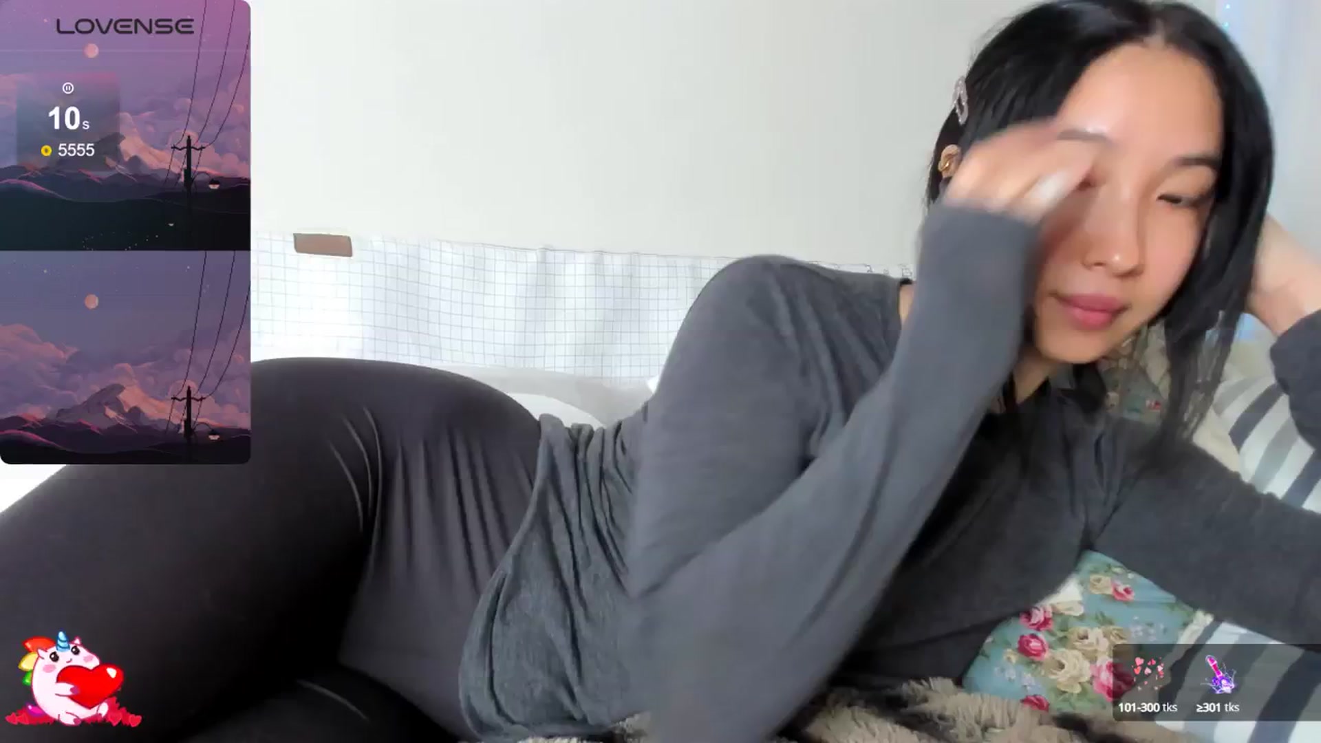 Gallery image thumbnail from FeralBerry66's myfreecams stream on, 03/29/2025, 07:45 image 14 of 20