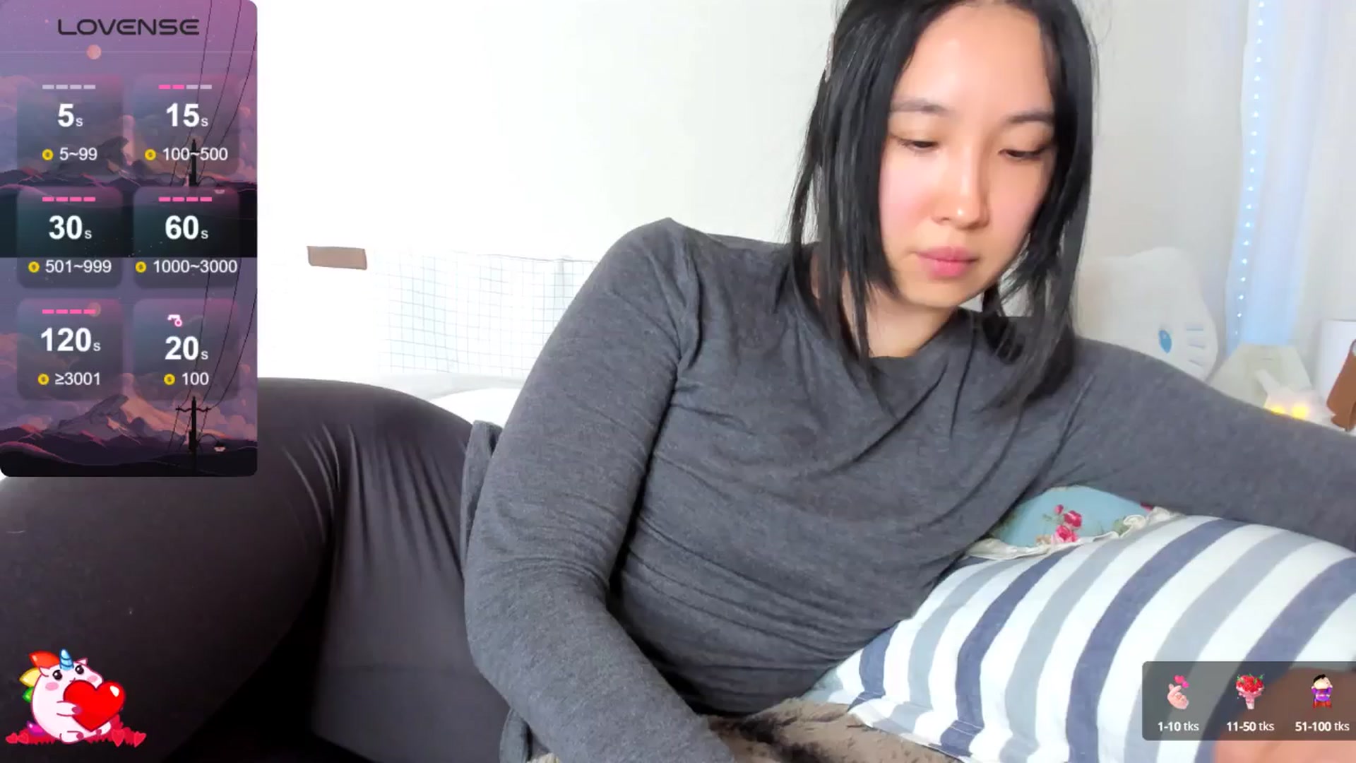 Gallery image thumbnail from FeralBerry66's myfreecams stream on, 03/29/2025, 07:45 image 1 of 20
