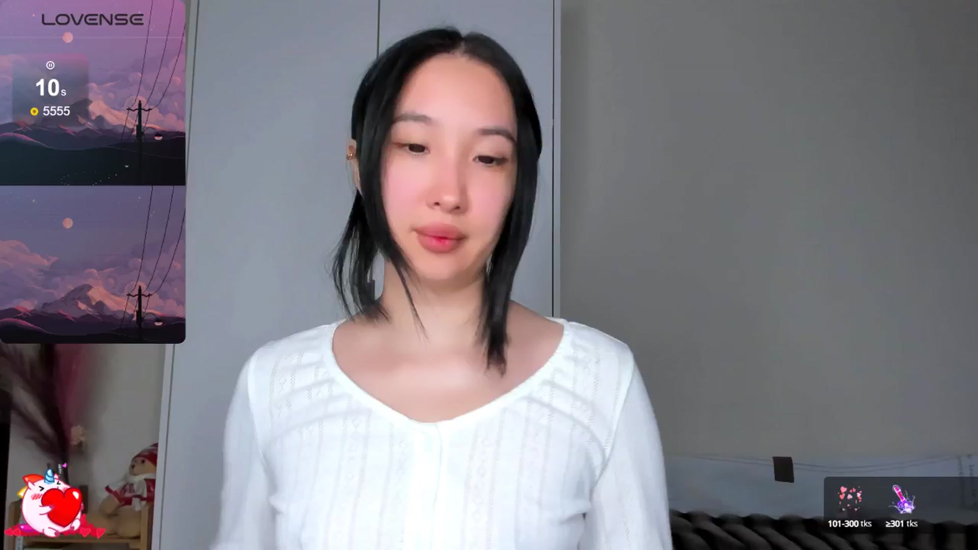 Gallery image thumbnail from FeralBerry66's myfreecams stream on, 03/29/2025, 16:46 image 9 of 20