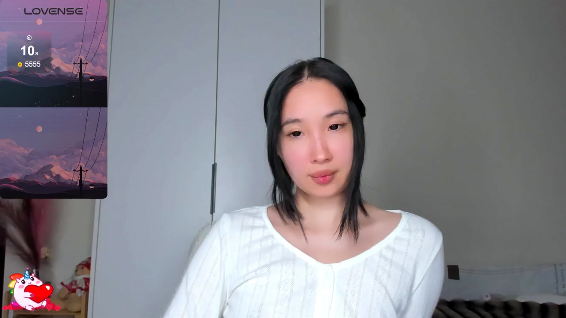 Gallery image thumbnail from FeralBerry66's myfreecams stream on, 03/29/2025, 16:46 image 13 of 20