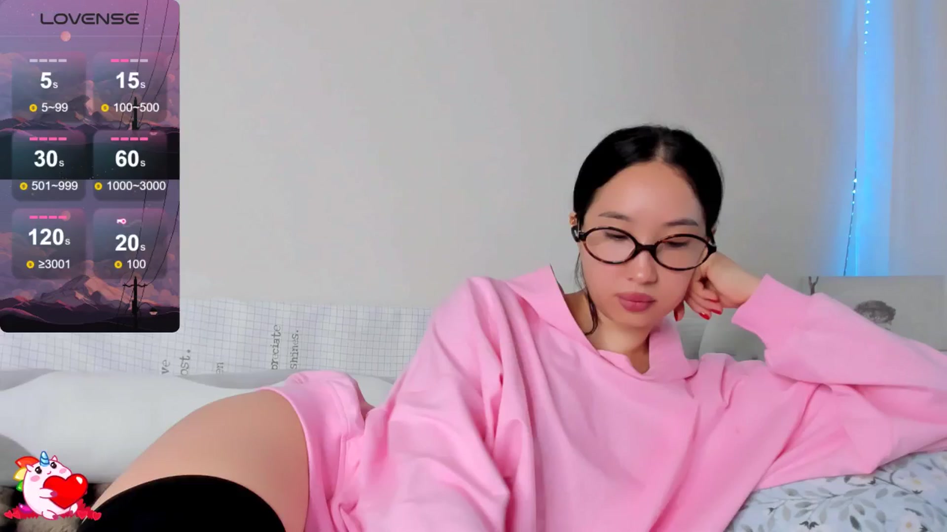 Gallery image thumbnail from FeralBerry66's myfreecams stream on, 04/04/2025, 06:19 image 2 of 20
