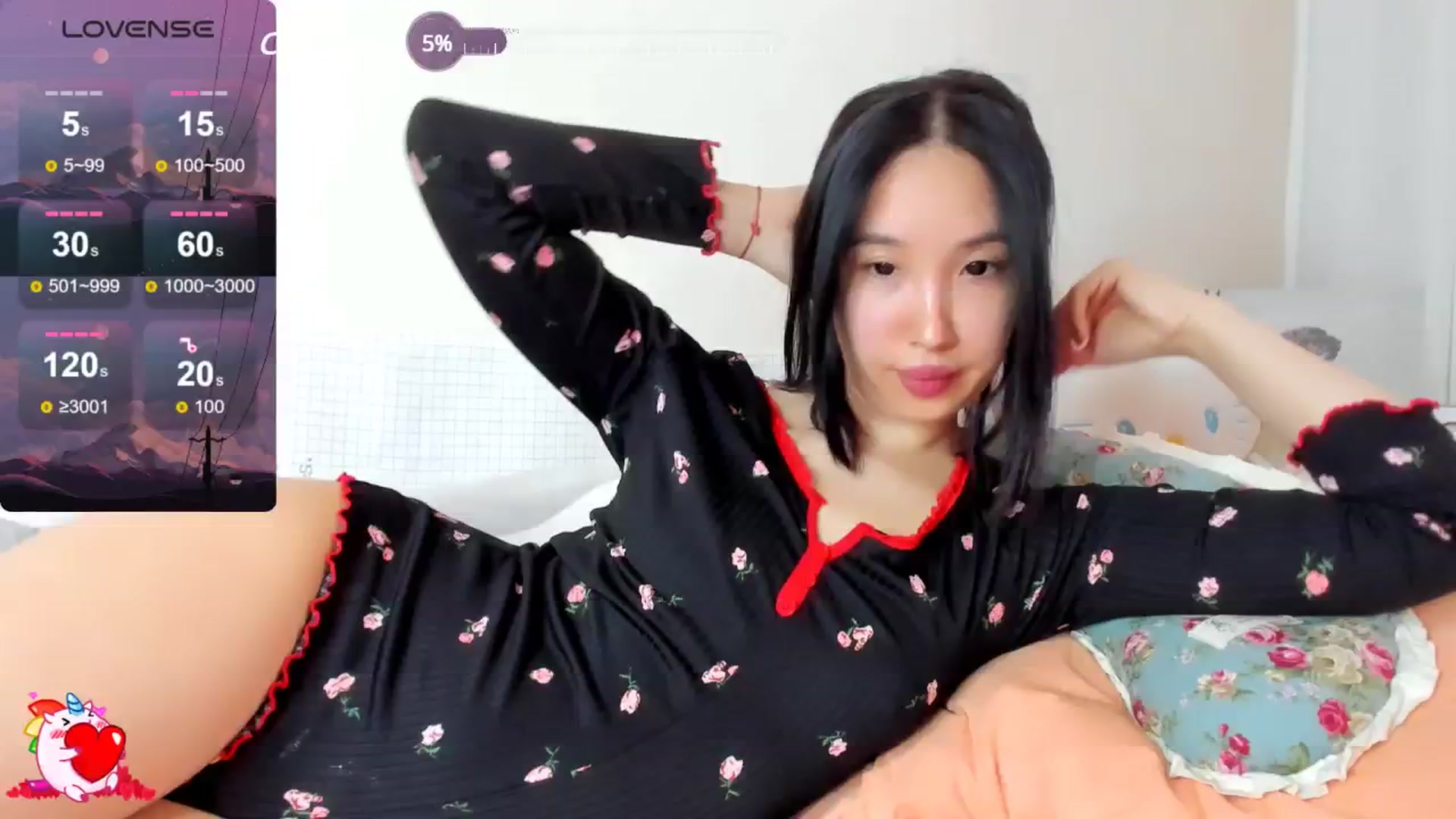 Gallery image thumbnail from FeralBerry66's myfreecams stream on, 04/17/2025, 06:51 image 18 of 20