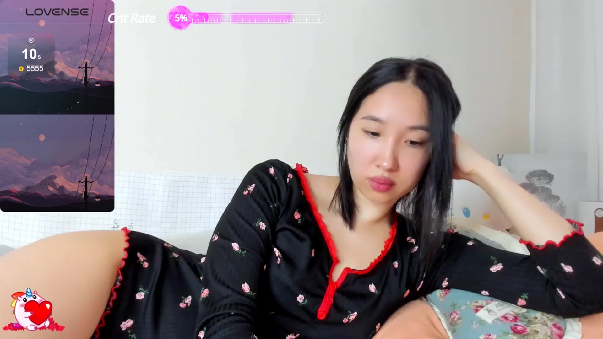 Gallery image thumbnail from FeralBerry66's myfreecams stream on, 04/17/2025, 06:51 image 6 of 20