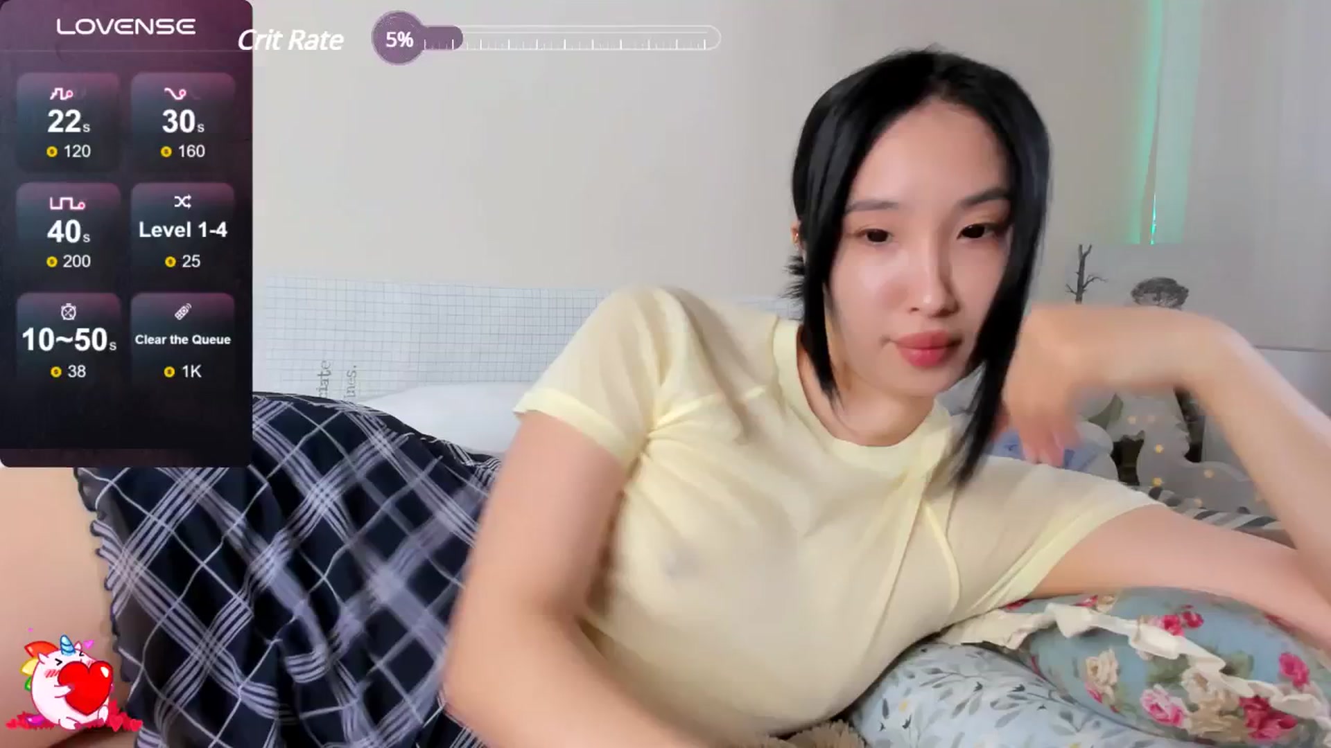 Gallery image thumbnail from FeralBerry66's myfreecams stream on, 04/29/2025, 06:25 image 4 of 20