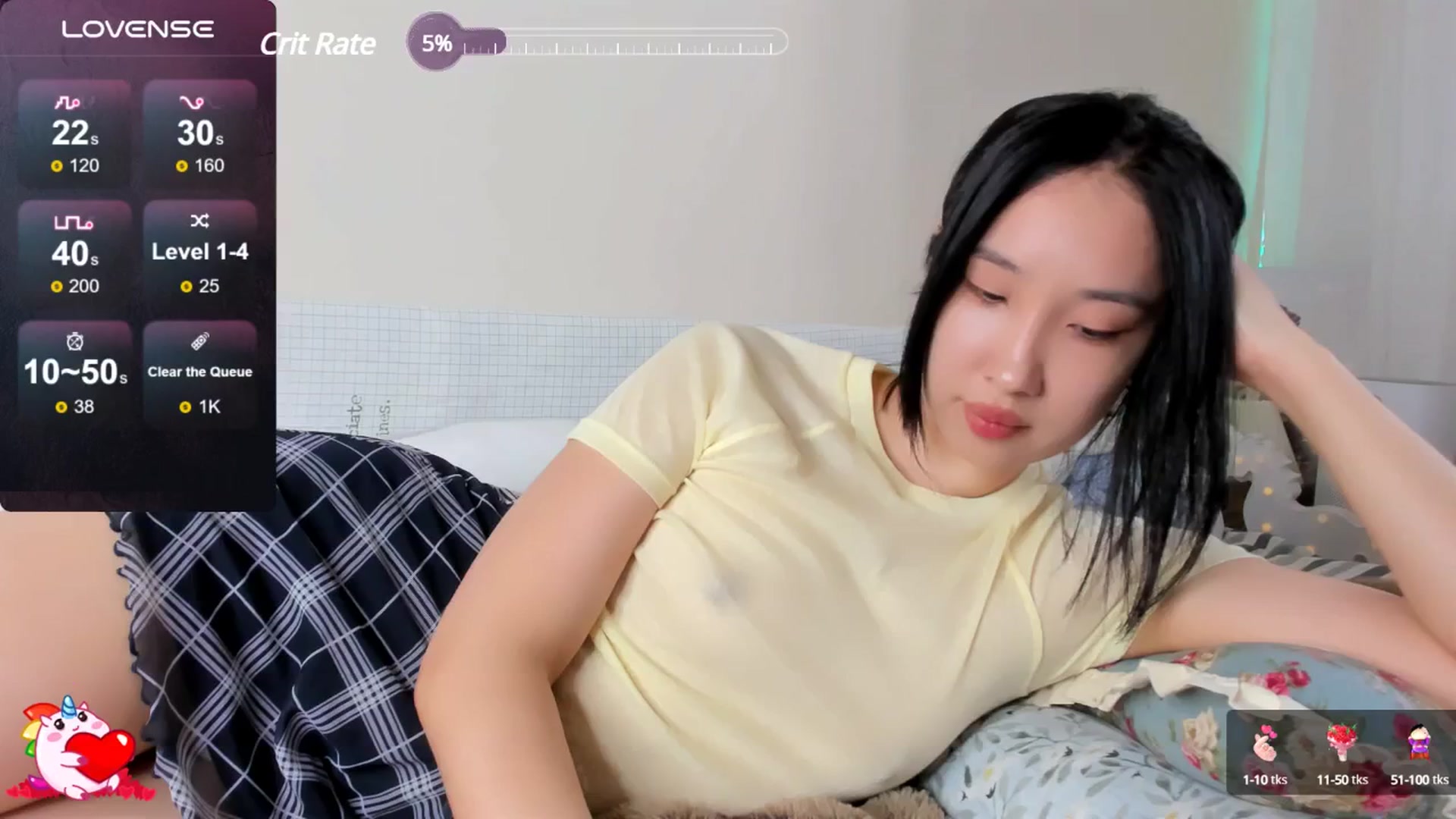 Gallery image thumbnail from FeralBerry66's myfreecams stream on, 04/29/2025, 06:25 image 6 of 20