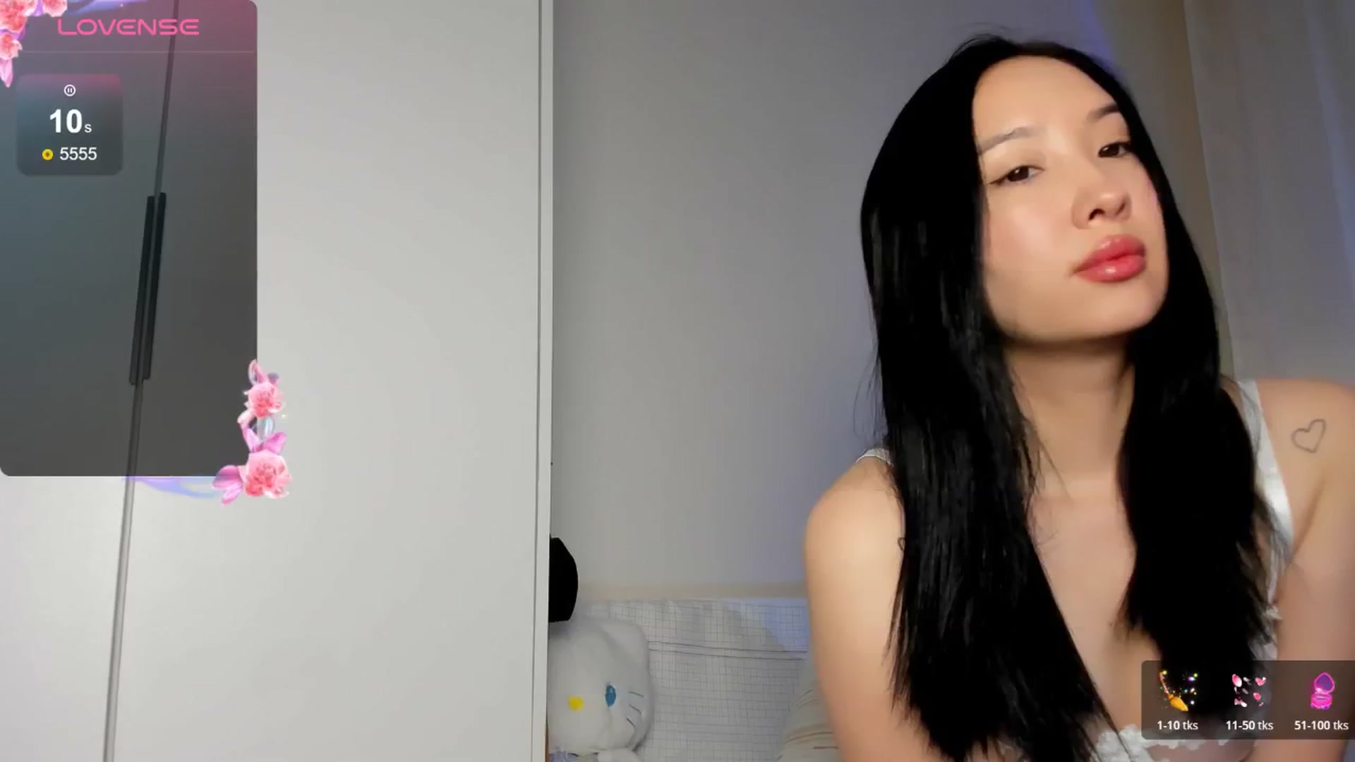 Gallery image thumbnail from FeralBerry66's myfreecams stream on, 04/02/2026, 05:40 image 16 of 20