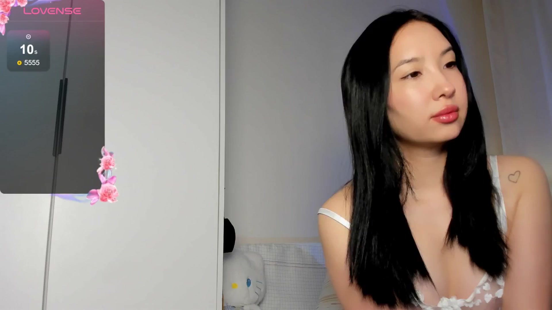 Gallery image thumbnail from FeralBerry66's myfreecams stream on, 04/02/2026, 05:40 image 13 of 20