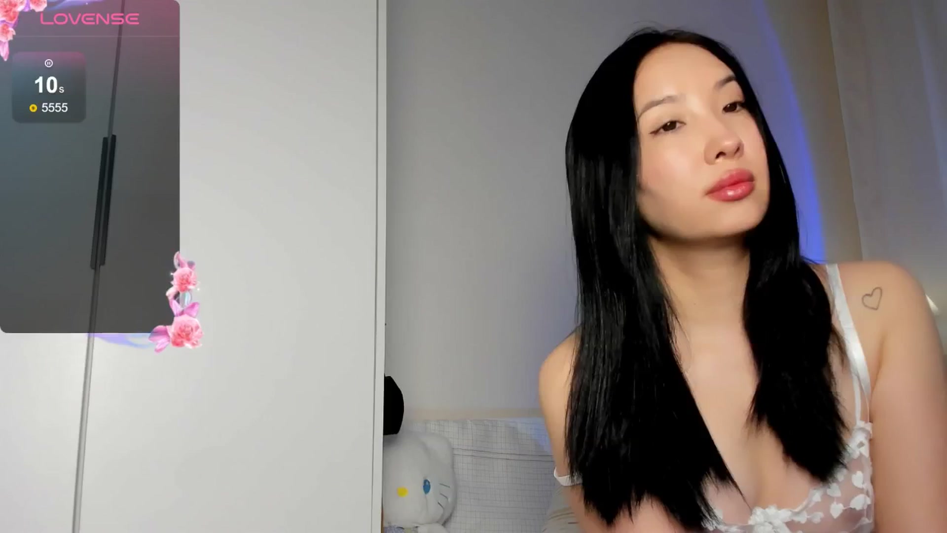 Gallery image thumbnail from FeralBerry66's myfreecams stream on, 04/02/2026, 05:40 image 14 of 20