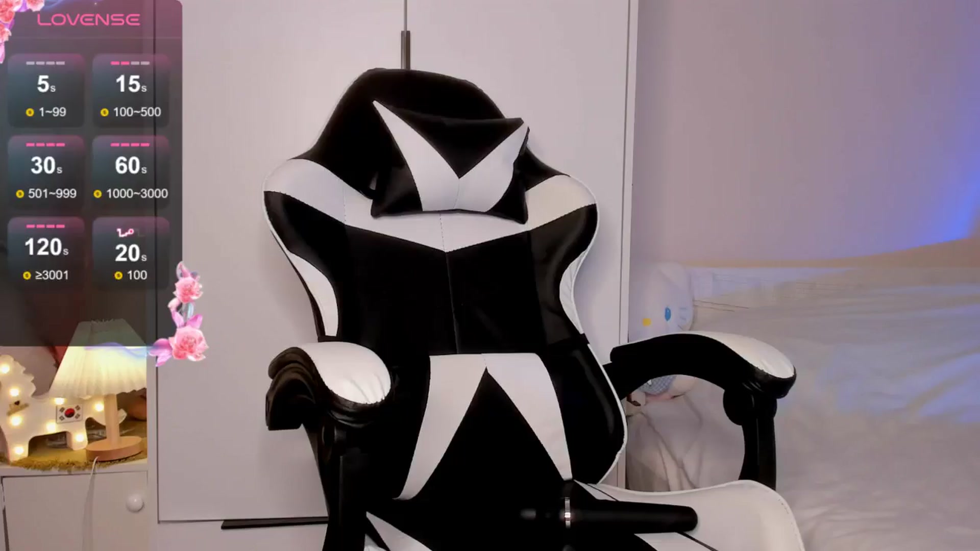 Gallery image thumbnail from FeralBerry66's myfreecams stream on, 04/16/2026, 06:53 image 10 of 20