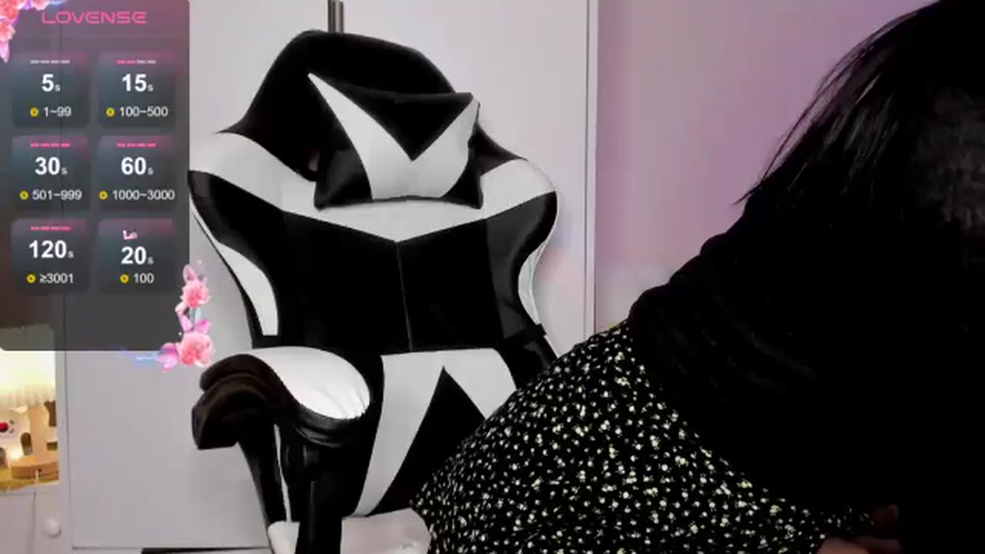 Gallery image thumbnail from FeralBerry66's myfreecams stream on, 04/17/2026, 05:29 image 7 of 20