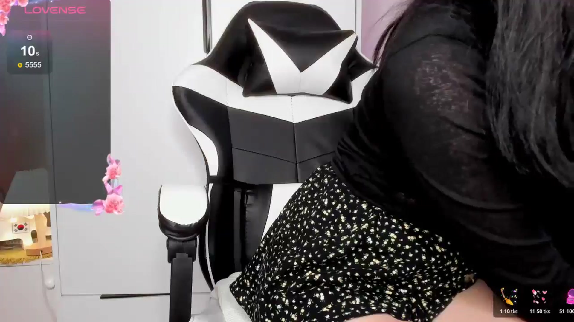 Gallery image thumbnail from FeralBerry66's myfreecams stream on, 04/17/2026, 06:19 image 8 of 20