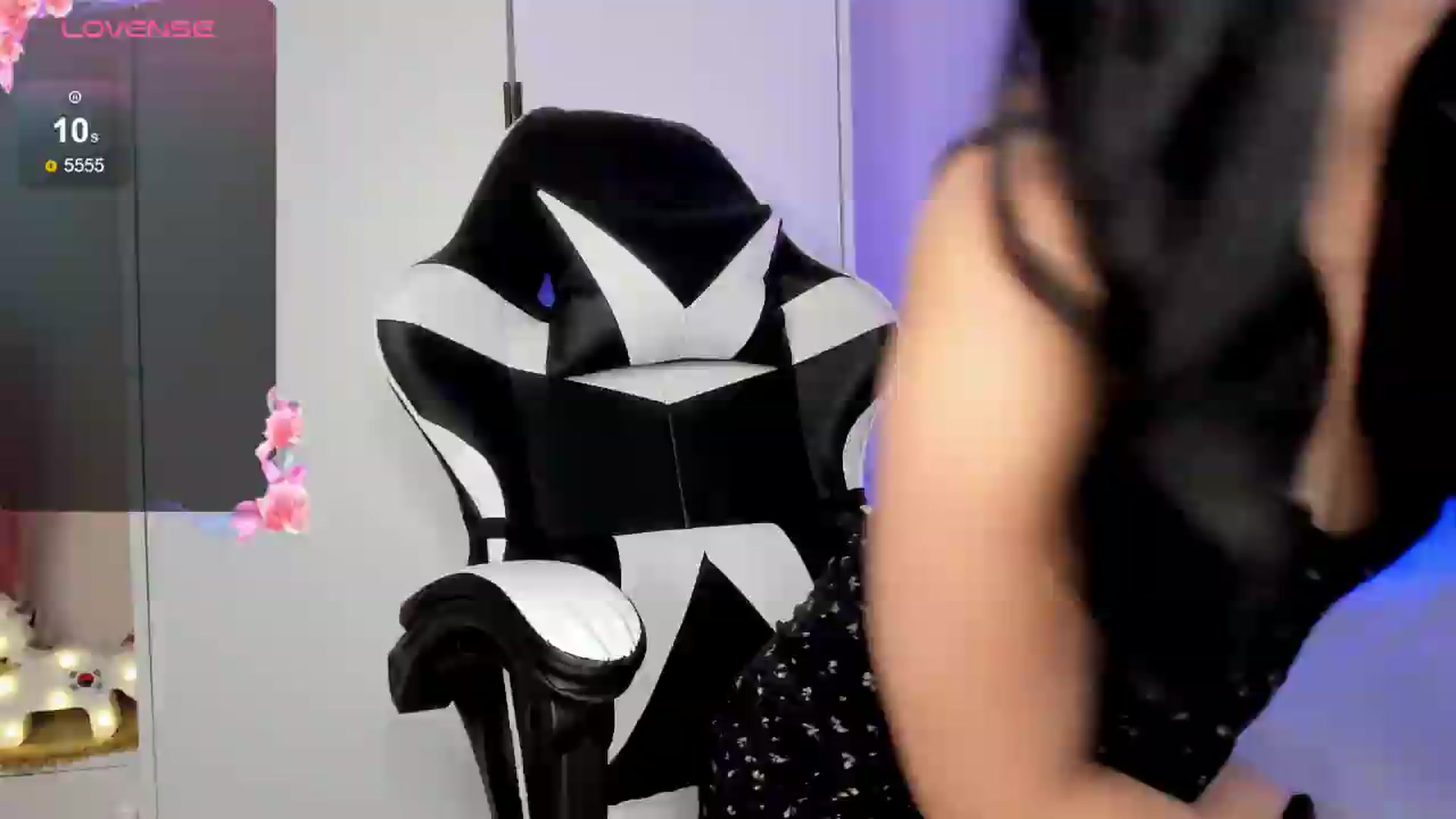 Gallery image thumbnail from FeralBerry66's myfreecams stream on, 05/12/2026, 07:50 image 20 of 20