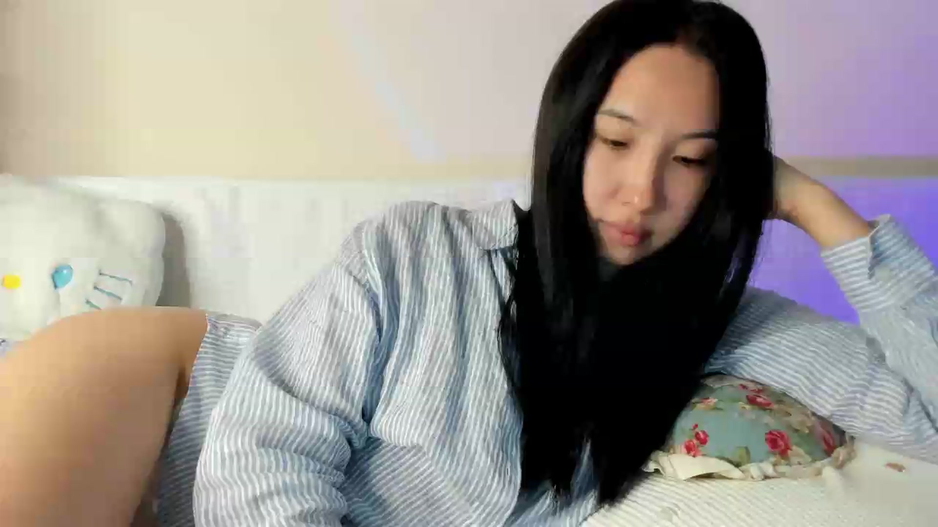Gallery image thumbnail from FeralBerry66's myfreecams stream on, 06/15/2026, 06:11 image 1 of 20