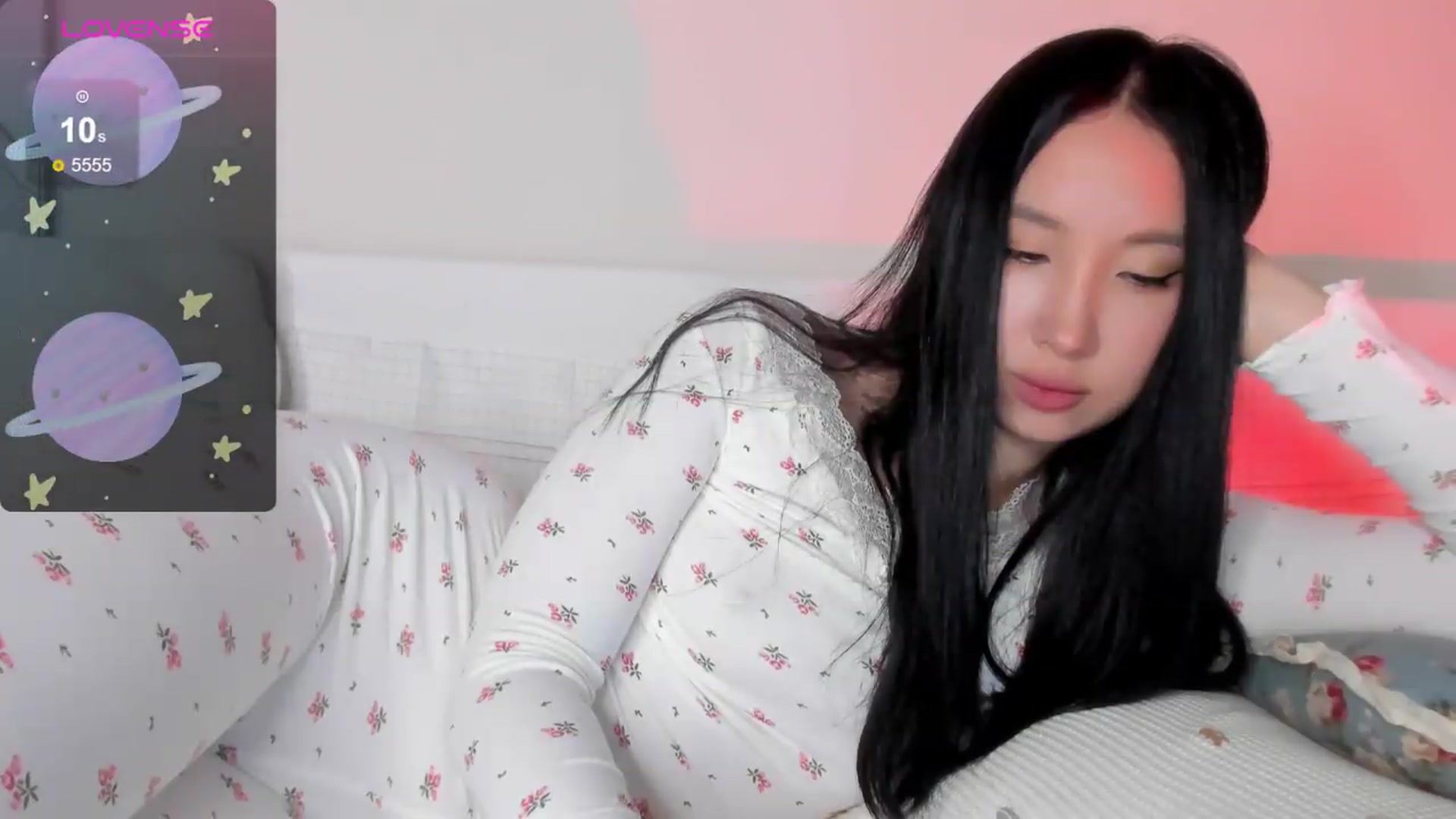 Gallery image thumbnail from FeralBerry66's myfreecams stream on, 07/12/2026, 05:25 image 3 of 20