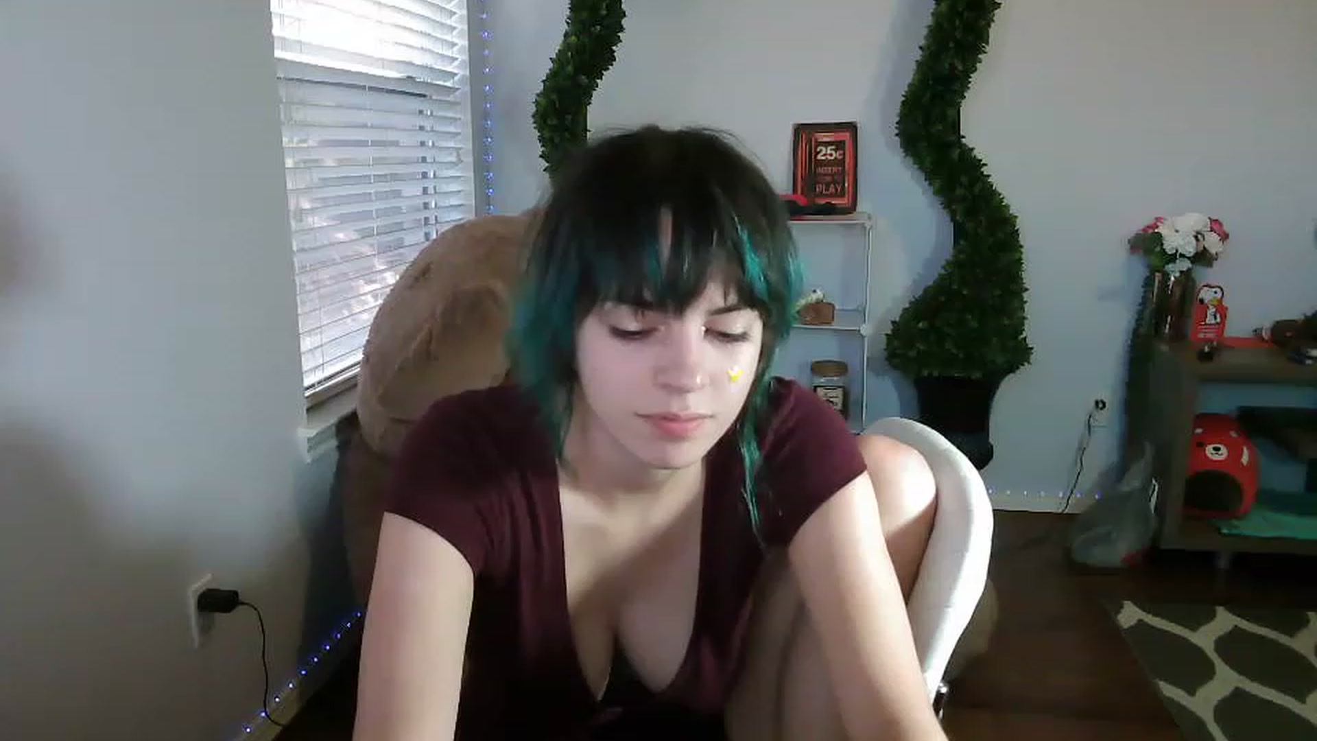 Gallery image thumbnail from Feralbunny's myfreecams stream on, 04/19/2023, 24:03 image 5 of 20