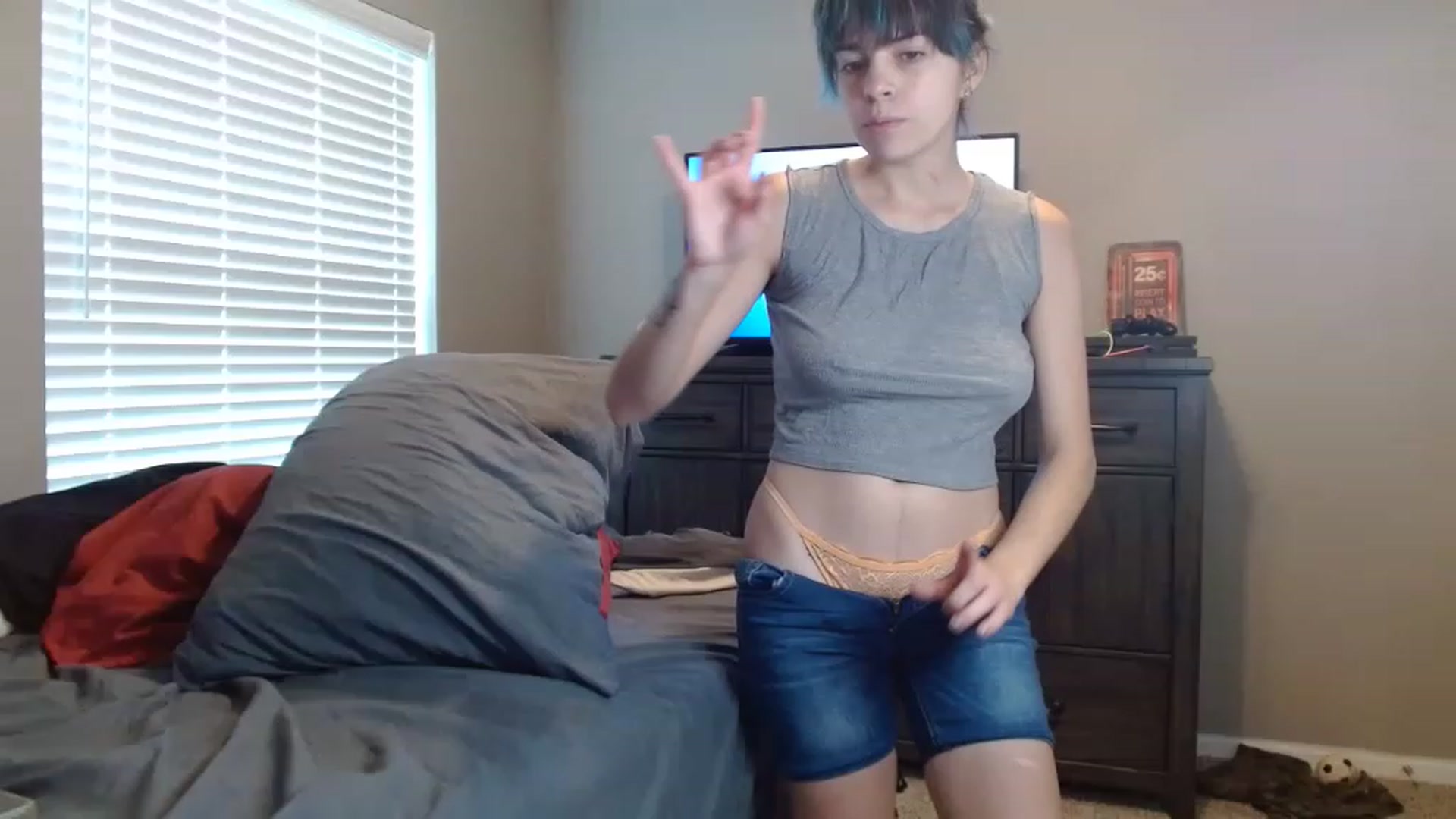 Gallery image thumbnail from Feralbunny's myfreecams stream on, 04/28/2023, 18:56 image 2 of 20