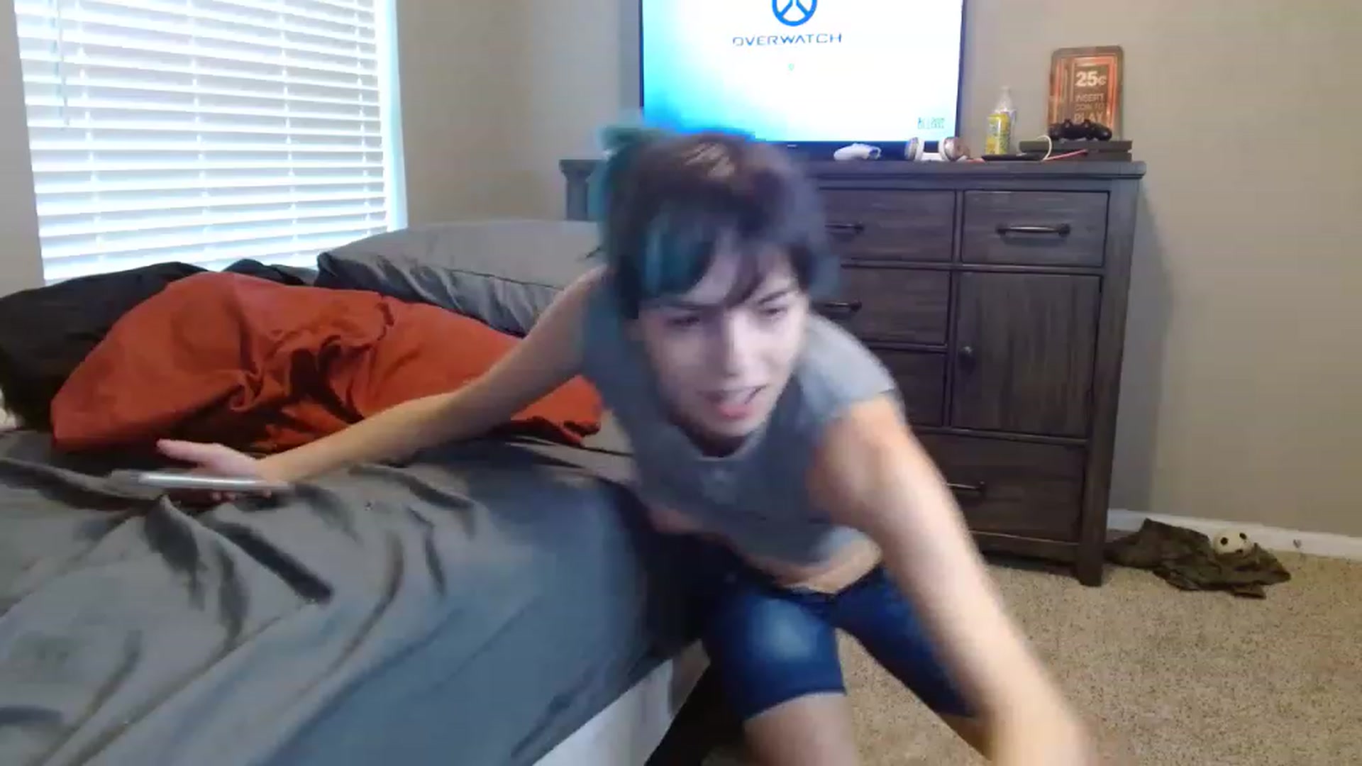 Gallery image thumbnail from Feralbunny's myfreecams stream on, 04/28/2023, 18:56 image 7 of 20