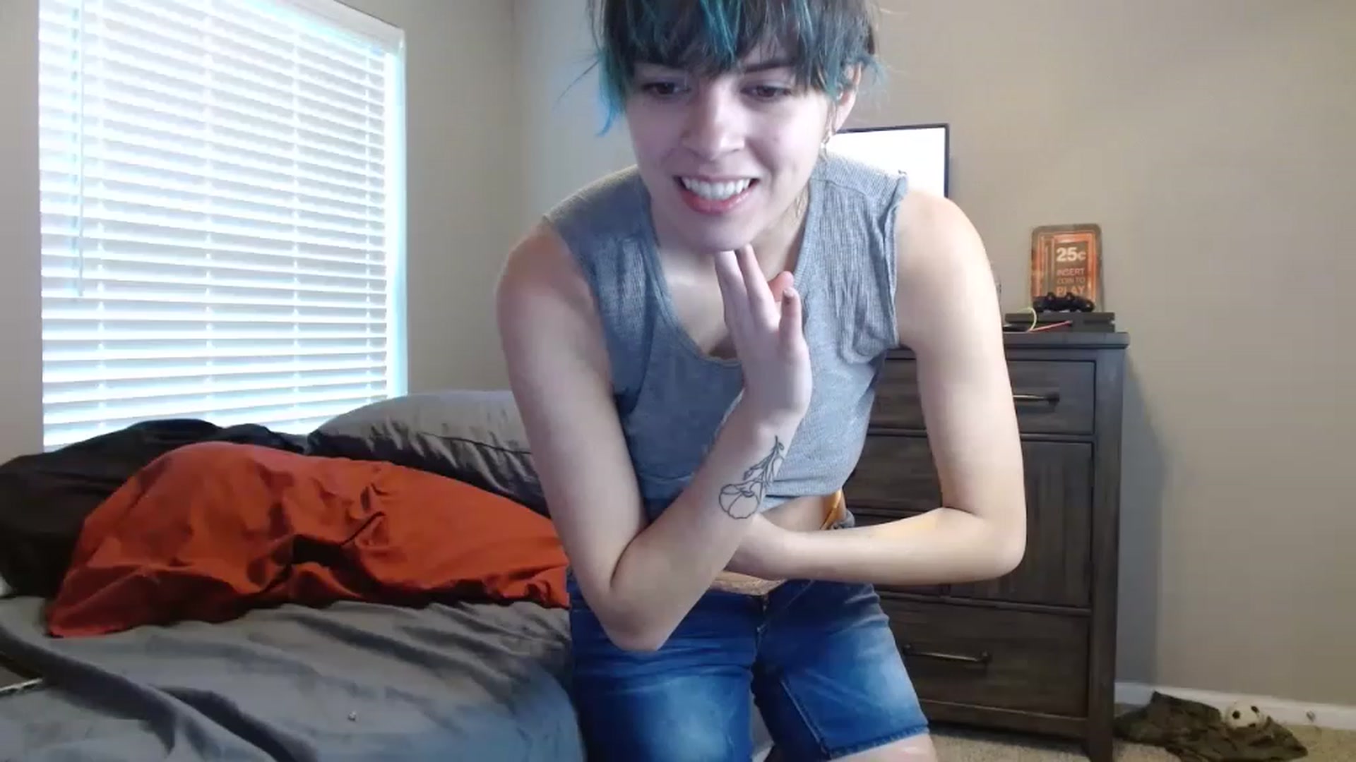 Gallery image thumbnail from Feralbunny's myfreecams stream on, 04/28/2023, 18:56 image 6 of 20
