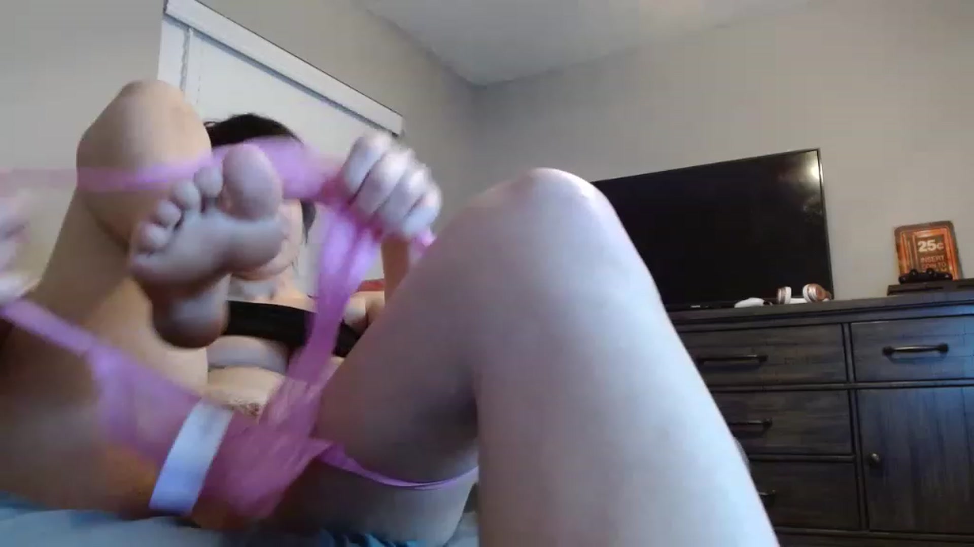 Gallery image thumbnail from Feralbunny's myfreecams stream on, 04/30/2023, 01:51 image 1 of 20
