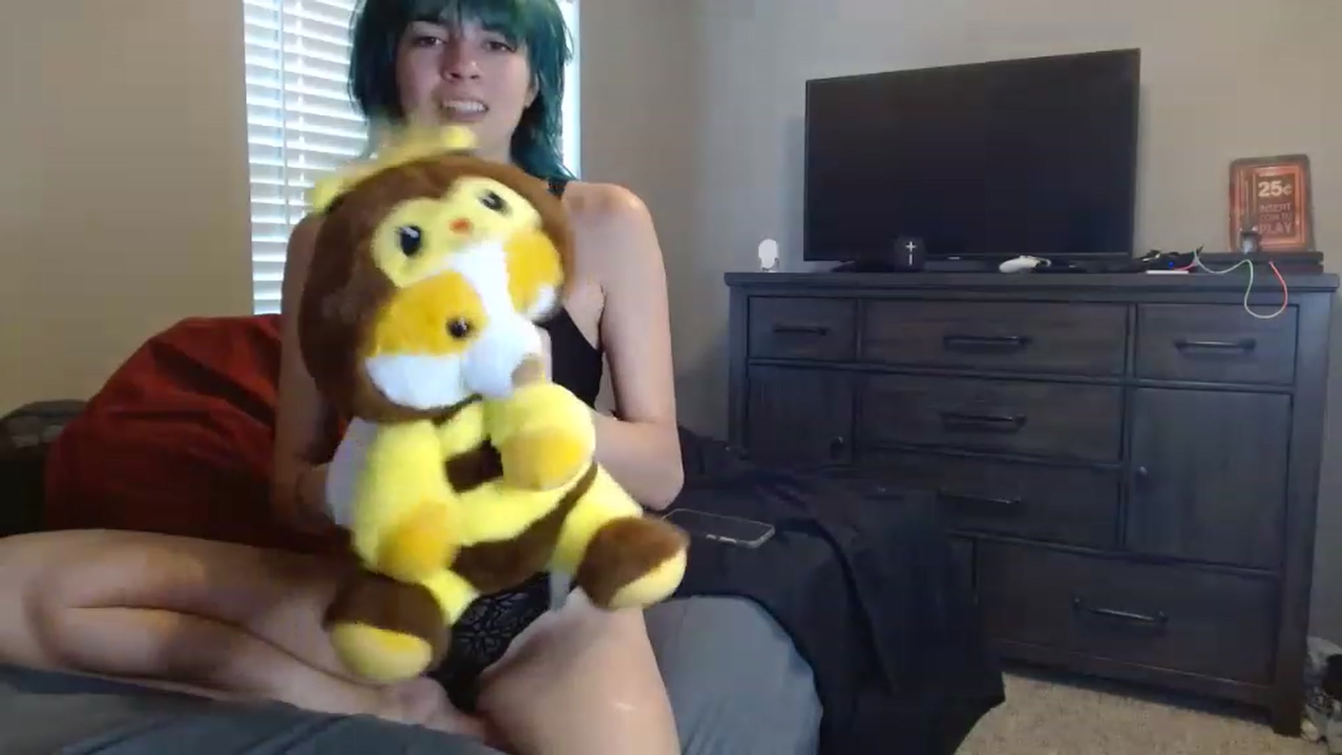 Gallery image thumbnail from Feralbunny's myfreecams stream on, 05/01/2023, 22:11 image 7 of 20