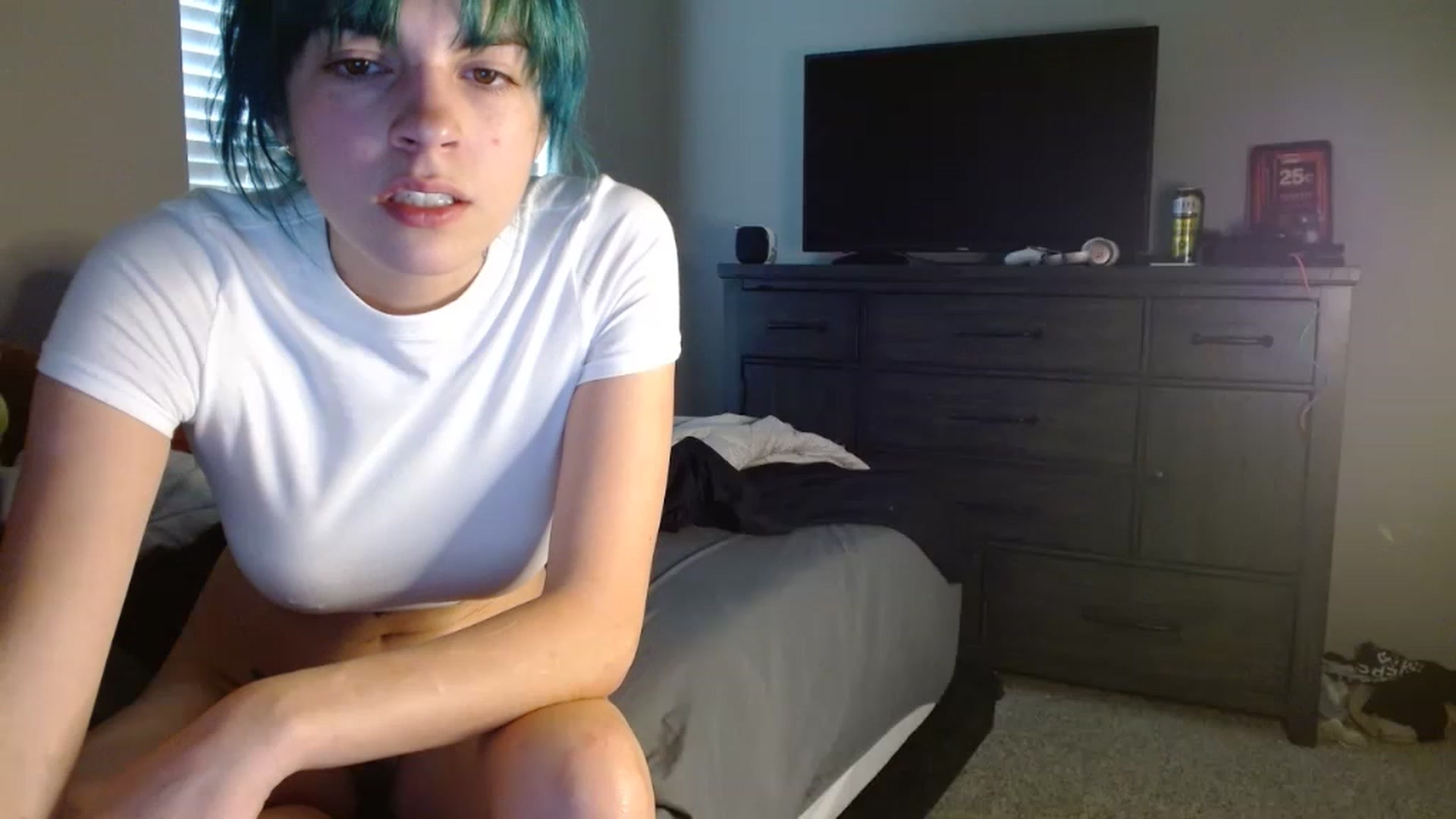 Gallery image thumbnail from Feralbunny's myfreecams stream on, 05/02/2023, 22:20 image 20 of 20
