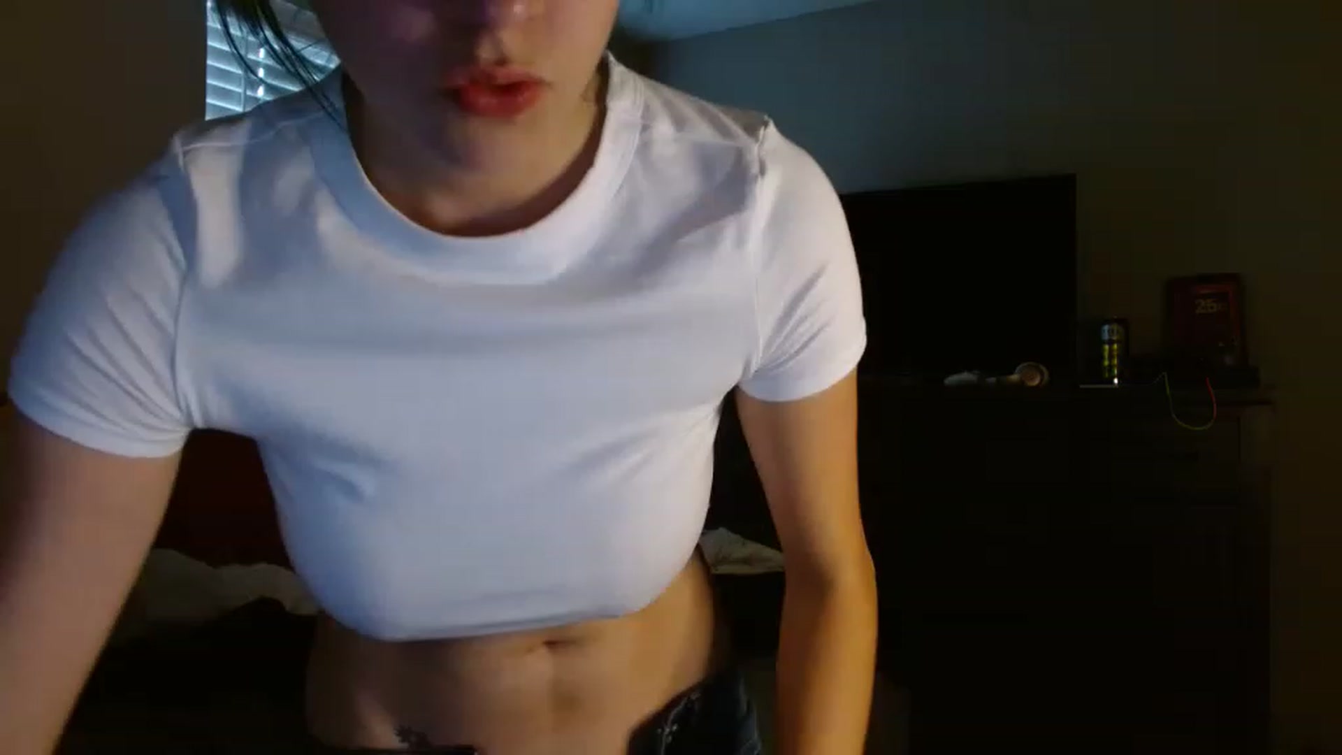 Gallery image thumbnail from Feralbunny's myfreecams stream on, 05/02/2023, 22:20 image 1 of 20