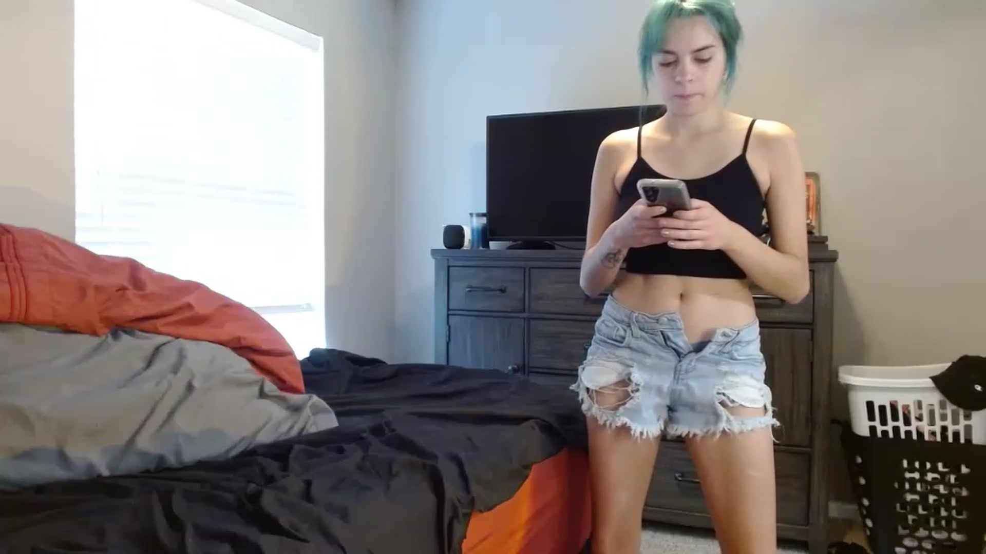 Gallery image thumbnail from Feralbunny's myfreecams stream on, 05/16/2023, 15:06 image 15 of 20