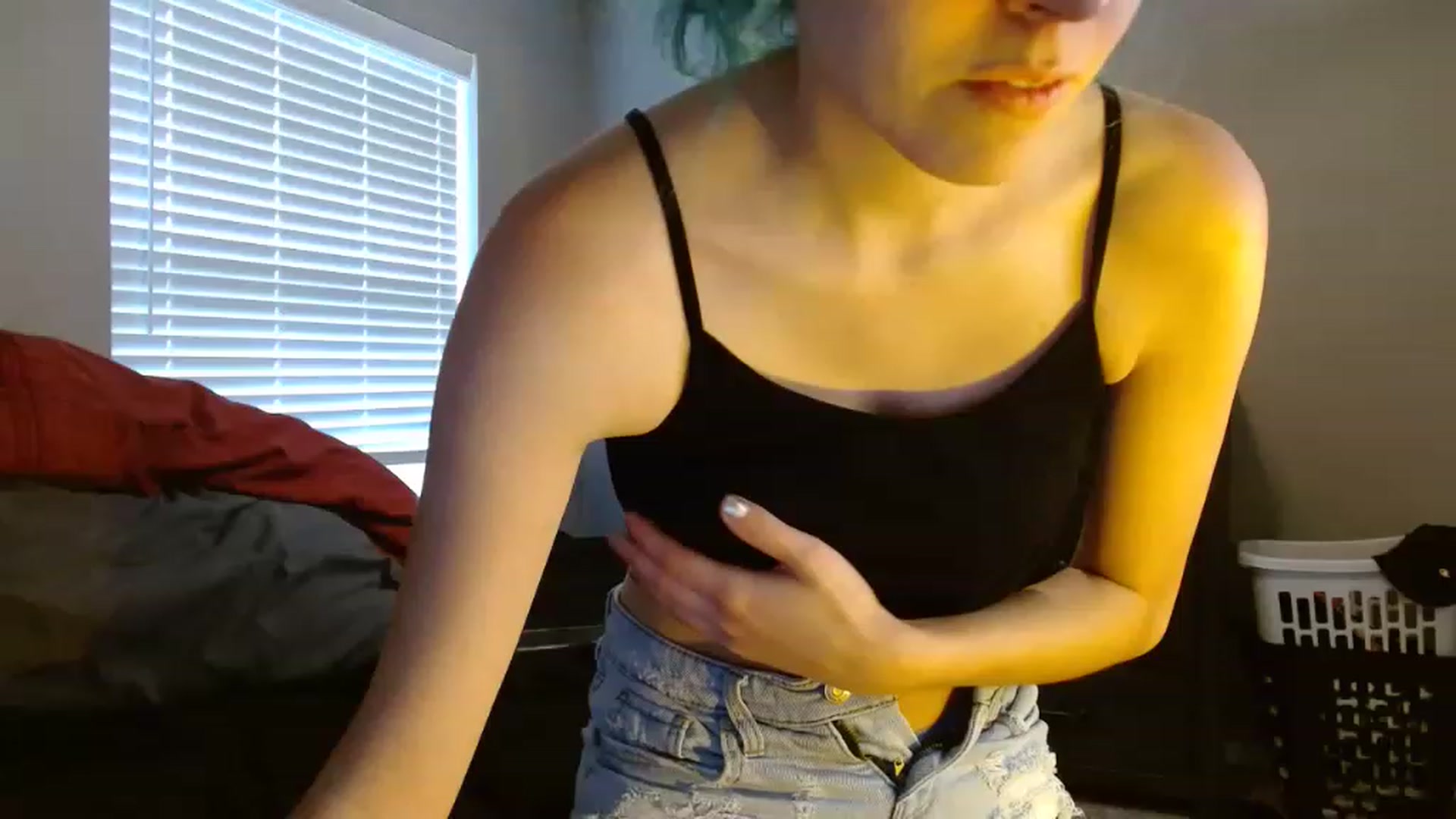 Gallery image thumbnail from Feralbunny's myfreecams stream on, 05/16/2023, 15:06 image 16 of 20