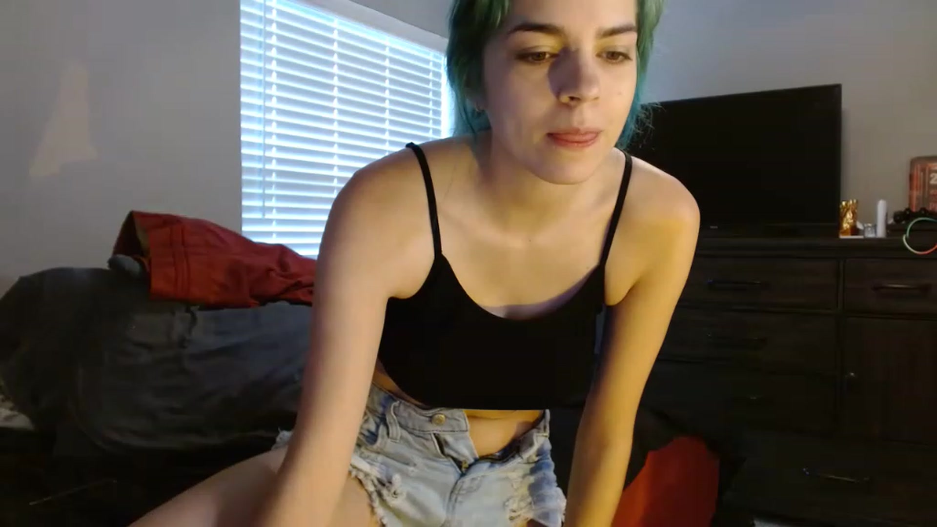 Gallery image thumbnail from Feralbunny's myfreecams stream on, 05/16/2023, 15:06 image 13 of 20