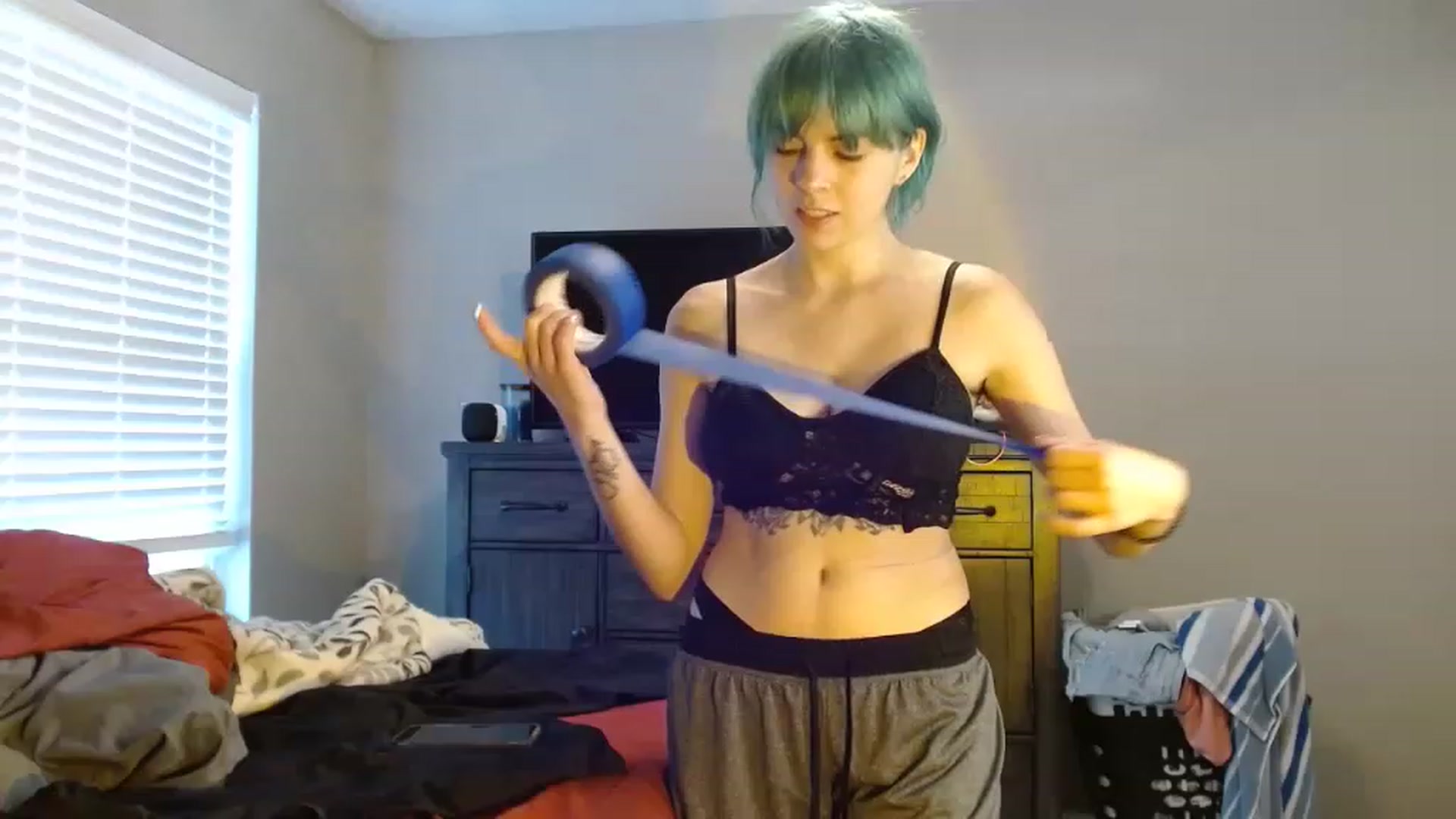 Gallery image thumbnail from Feralbunny's myfreecams stream on, 05/18/2023, 18:31 image 13 of 20