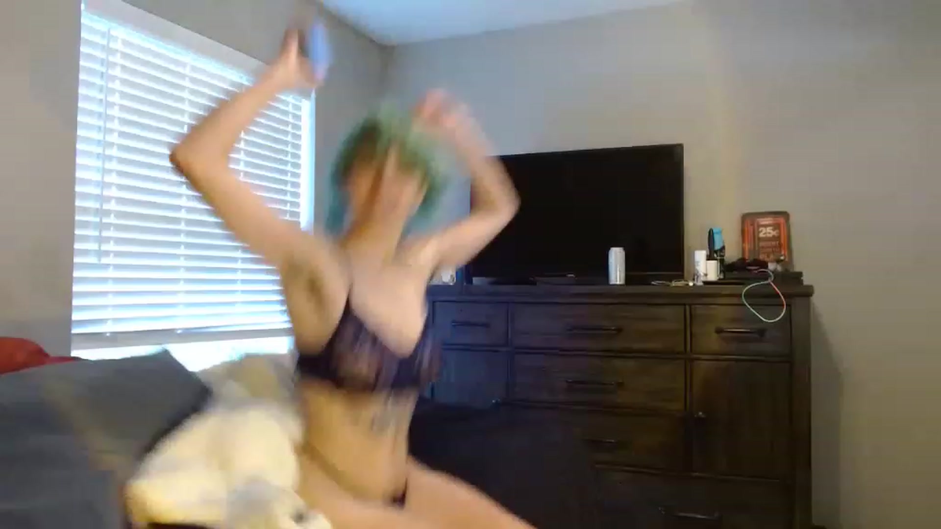 Gallery image thumbnail from Feralbunny's myfreecams stream on, 05/30/2023, 15:39 image 20 of 20