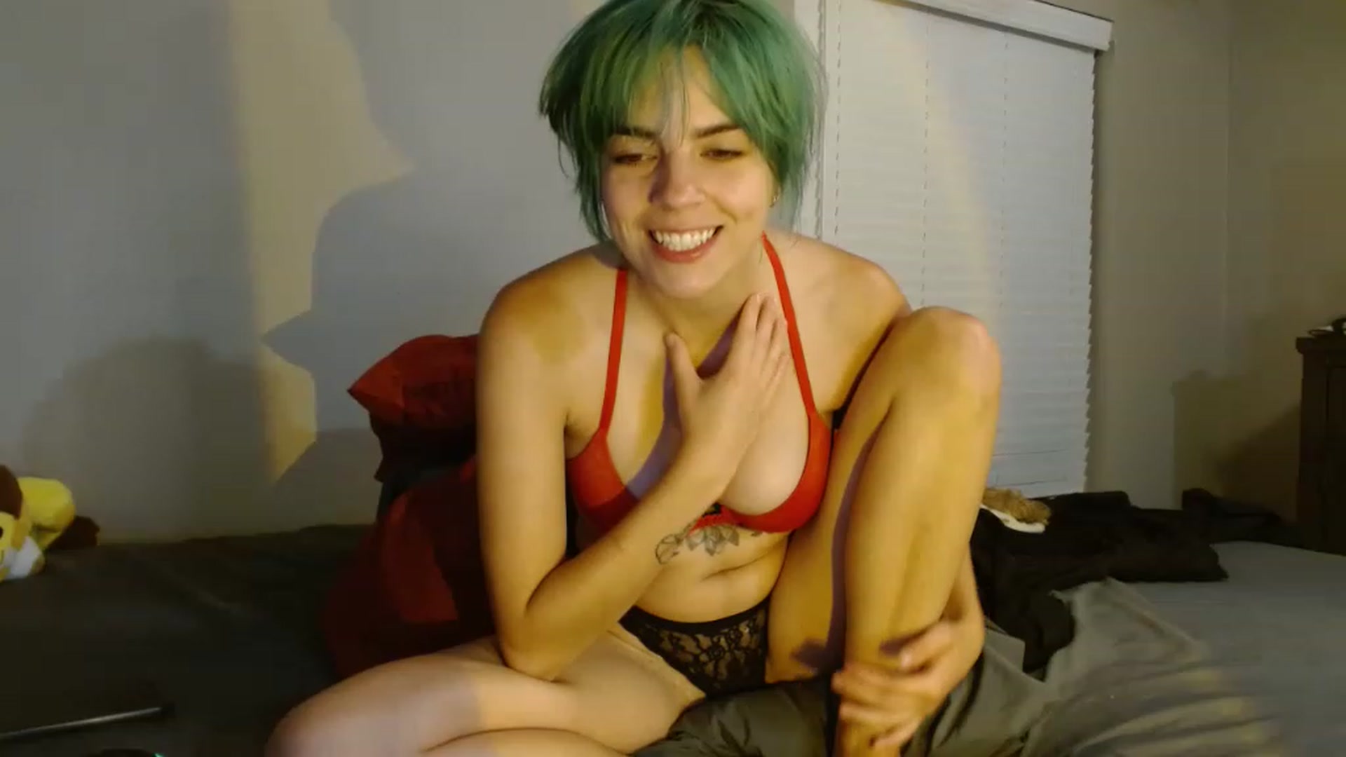 Gallery image thumbnail from Feralbunny's myfreecams stream on, 06/18/2023, 04:12 image 3 of 20