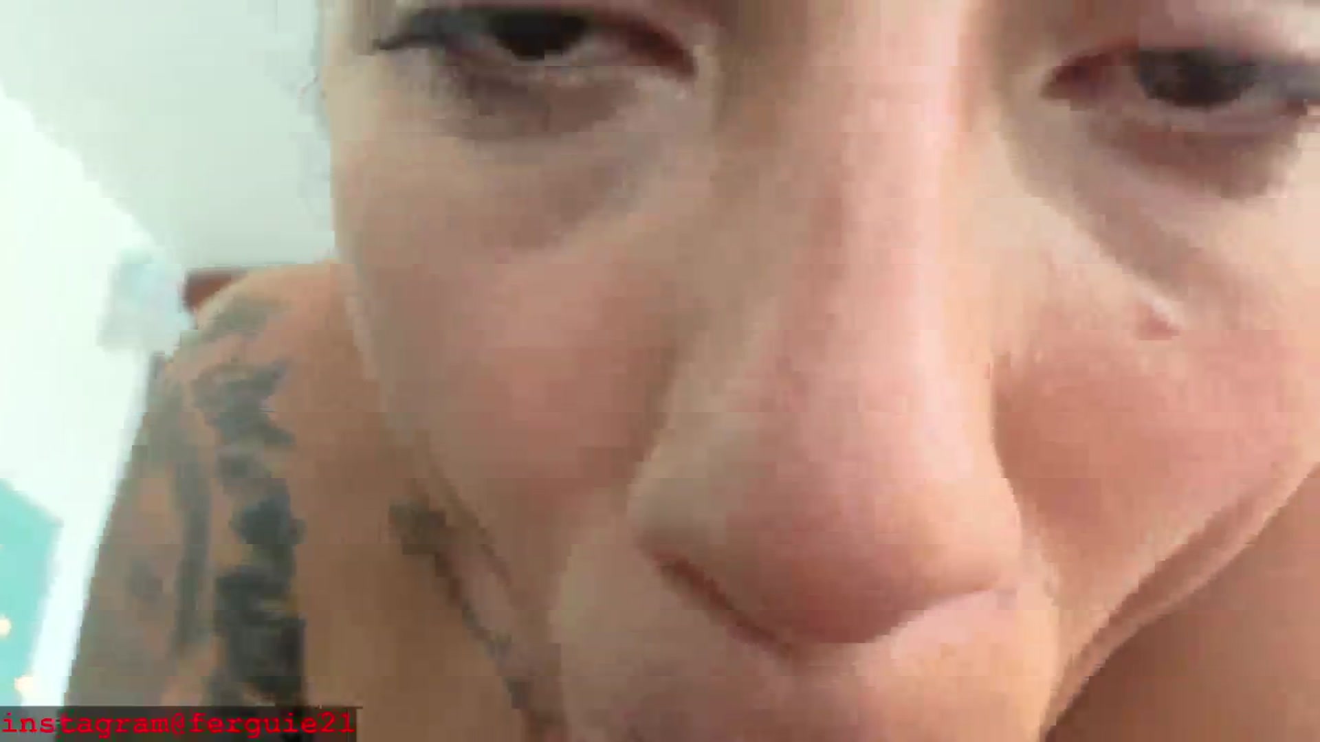 Gallery image thumbnail from Fergie_21's myfreecams stream on, 01/21/2026, 18:12 image 16 of 20