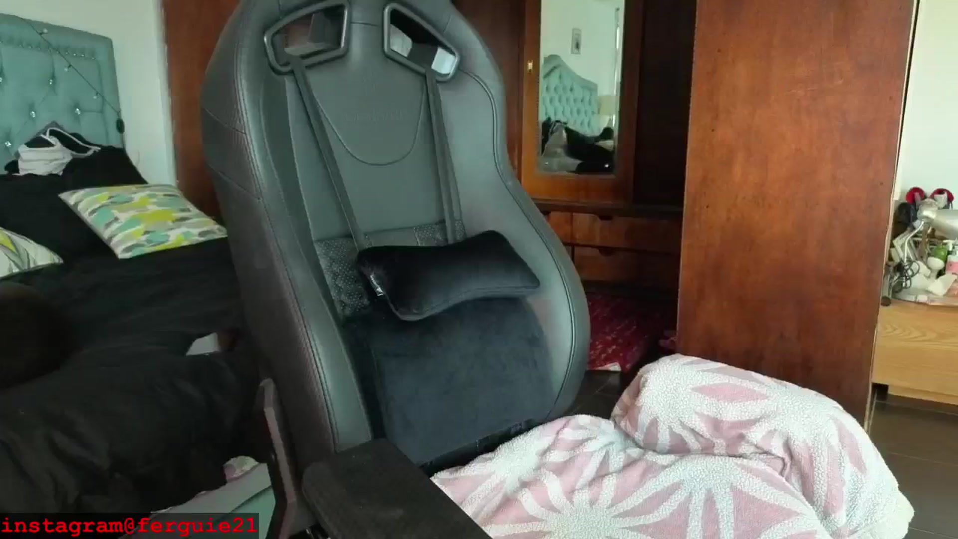 Gallery image thumbnail from Fergie_21's myfreecams stream on, 02/25/2026, 17:04 image 5 of 20