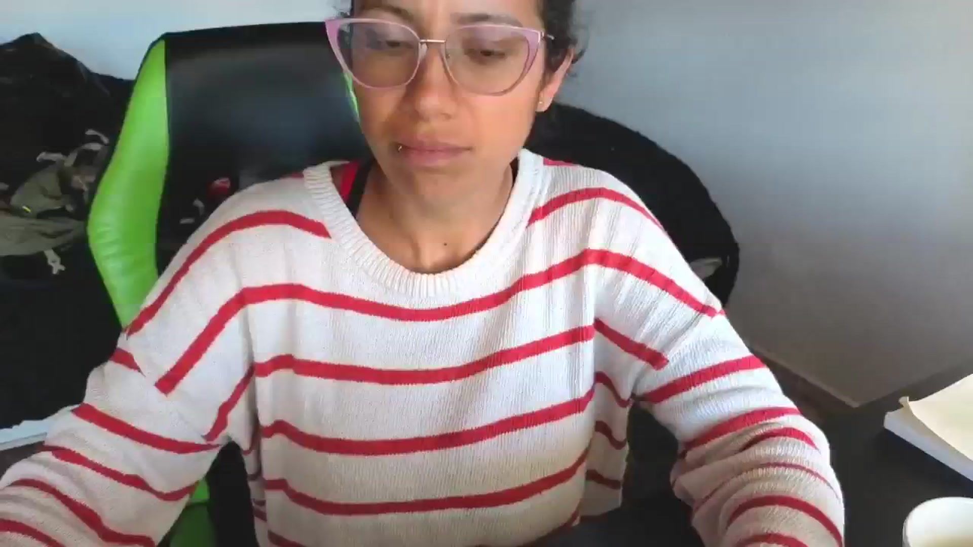 Gallery image thumbnail from Fergie_21's myfreecams stream on, 04/27/2026, 21:46 image 17 of 20